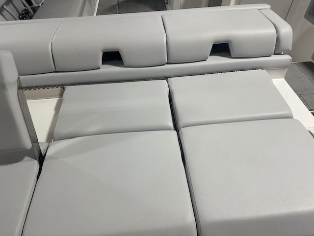 2022 Aviara AV32 Image Thumbnail #27