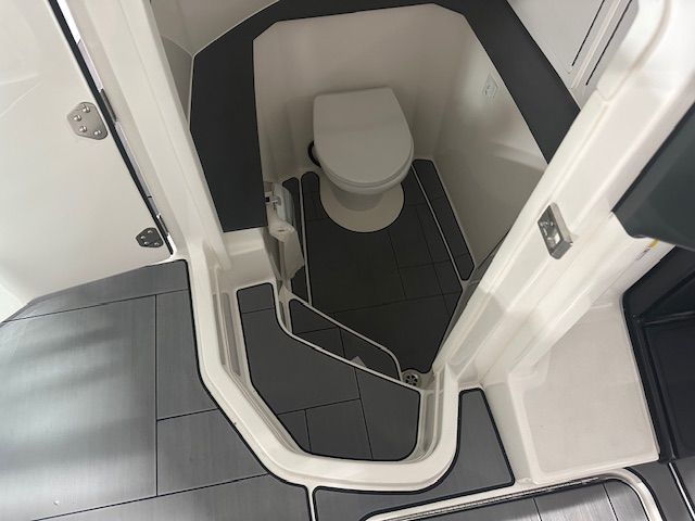 2022 Aviara AV32 Image Thumbnail #28