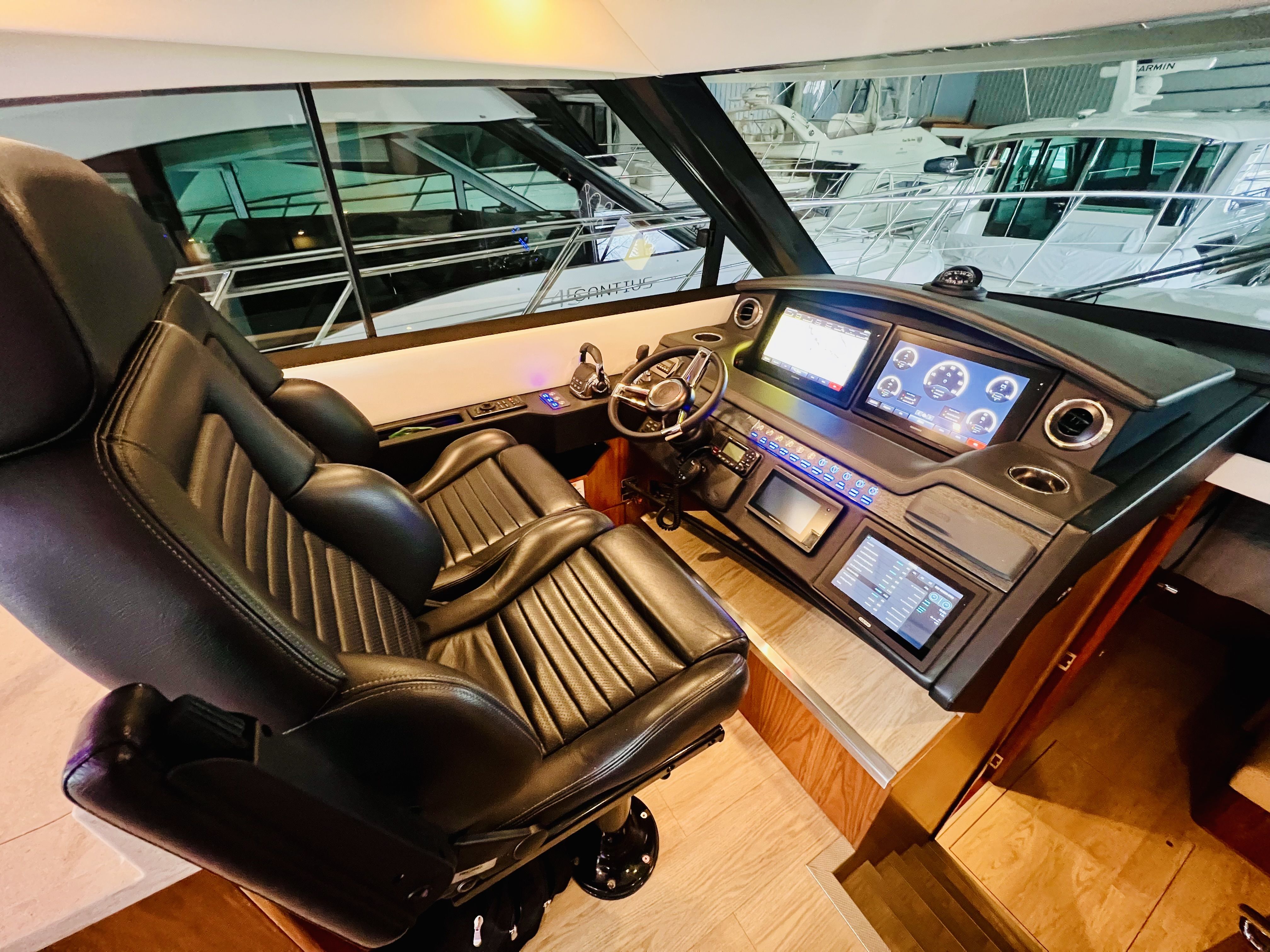 2018 Riviera
                                                             4800SY Image Thumbnail #20