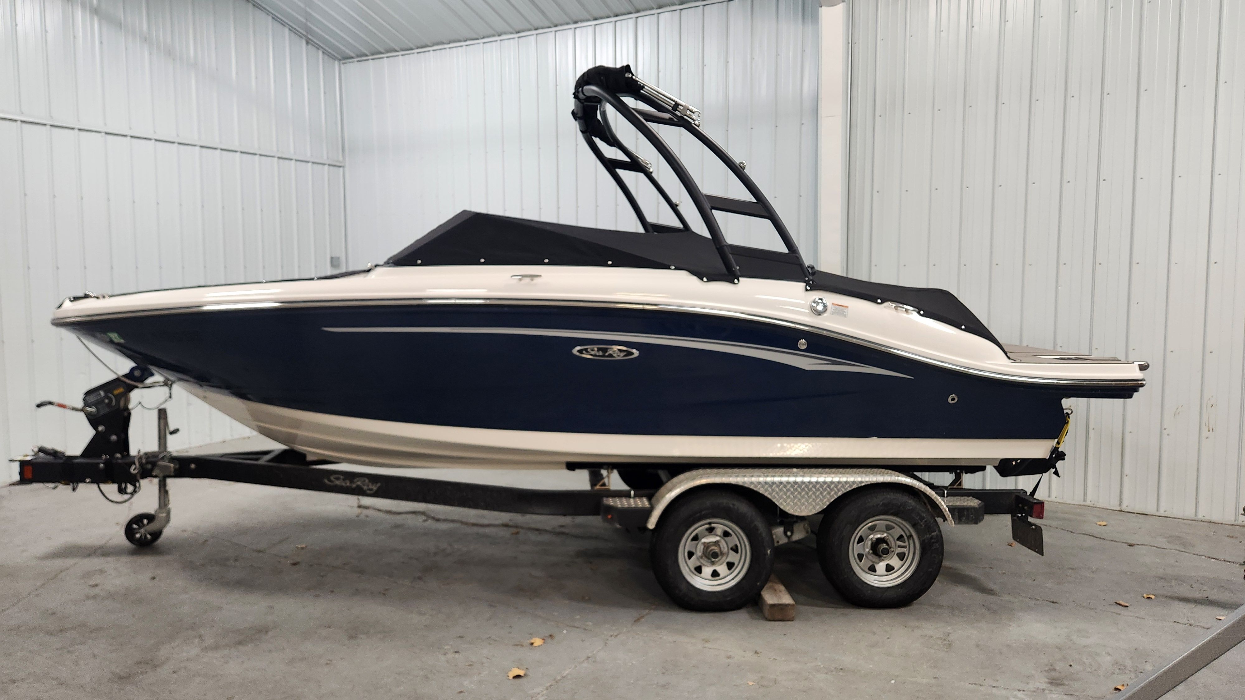2022 Sea Ray
                                                             190SPX Image Thumbnail #2