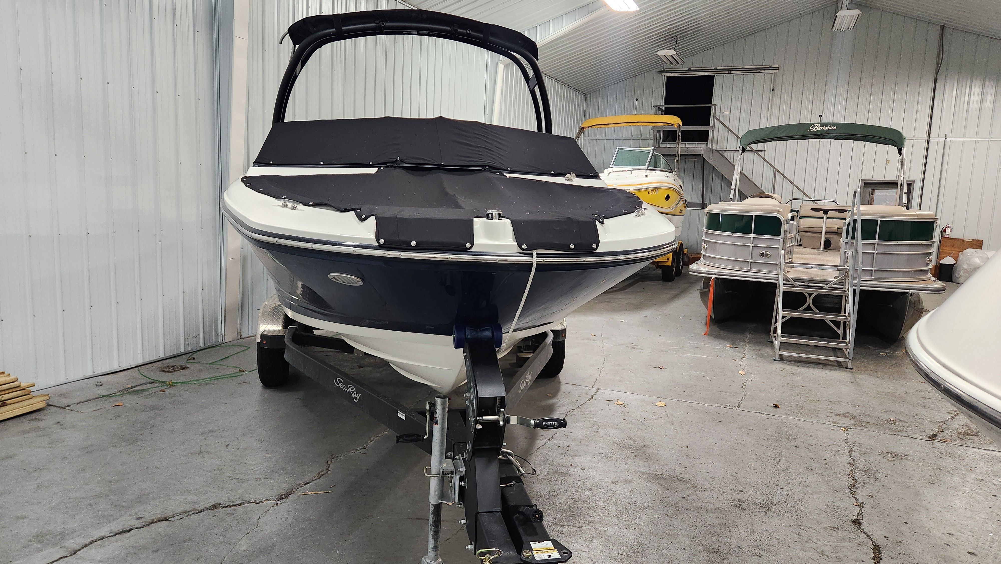 2022 Sea Ray
                                                             190SPX Image Thumbnail #14