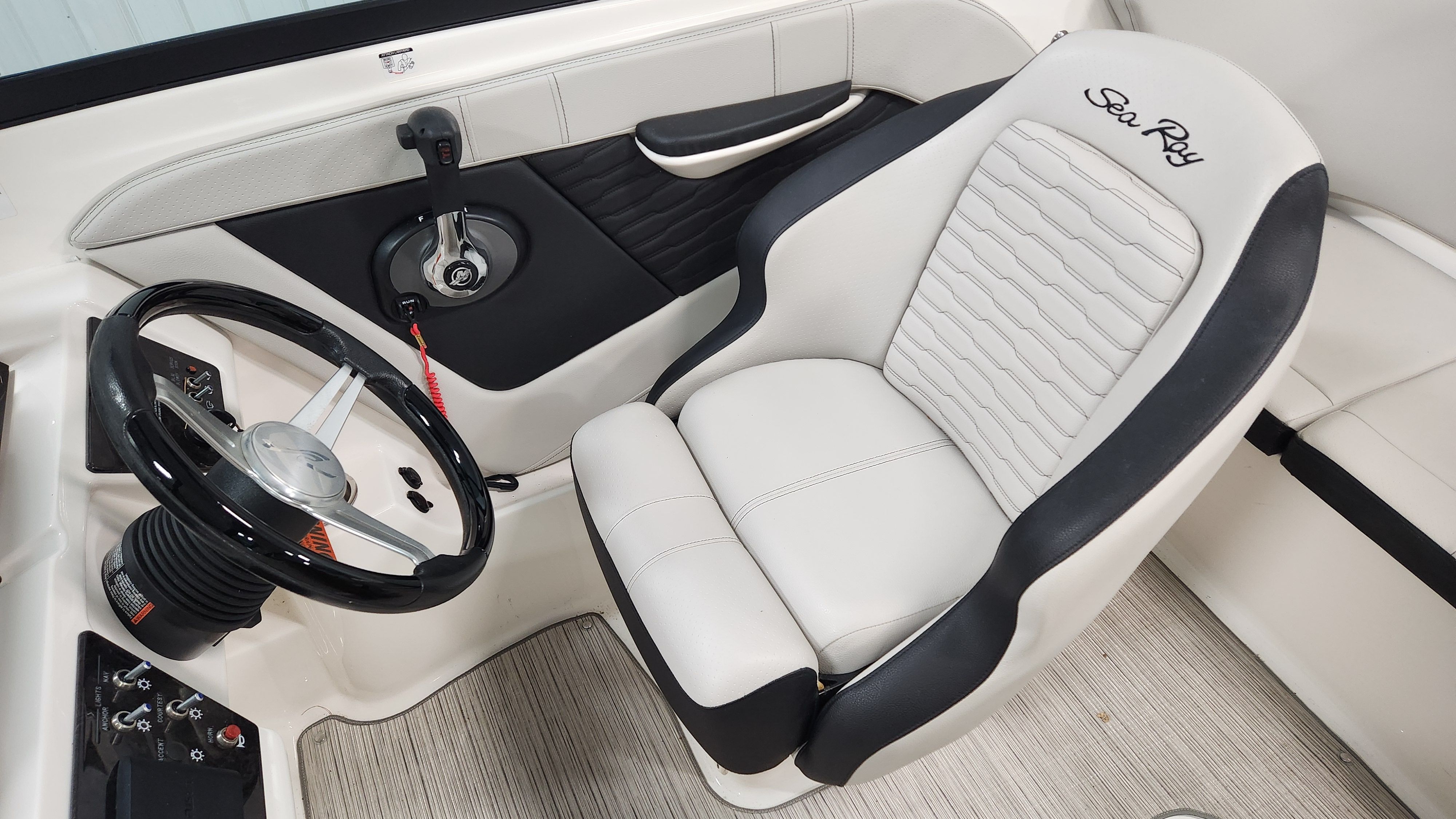 2022 Sea Ray
                                                             190SPX Image Thumbnail #26