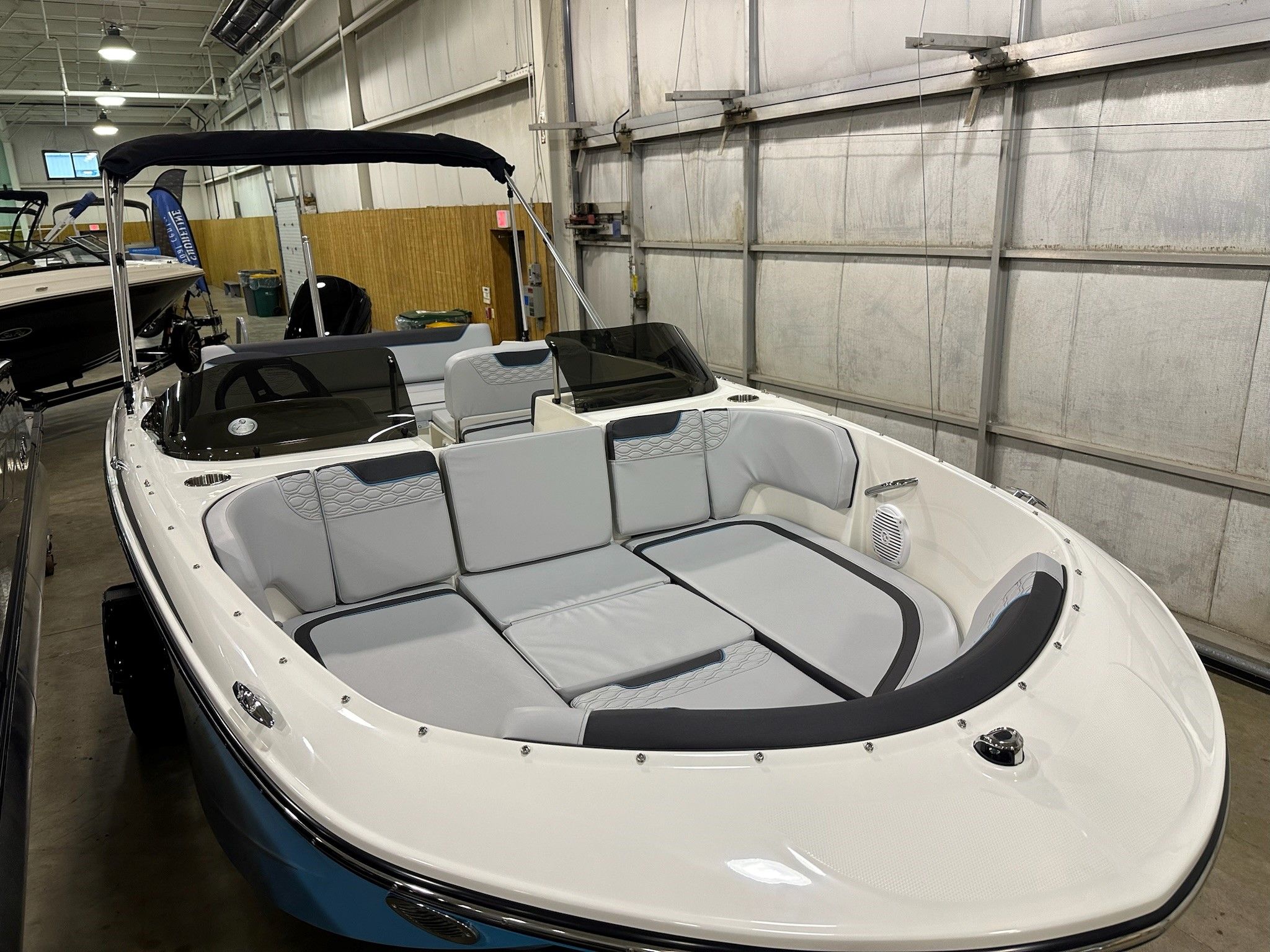 2024 Bayliner
                                                             M19 Image Thumbnail #5