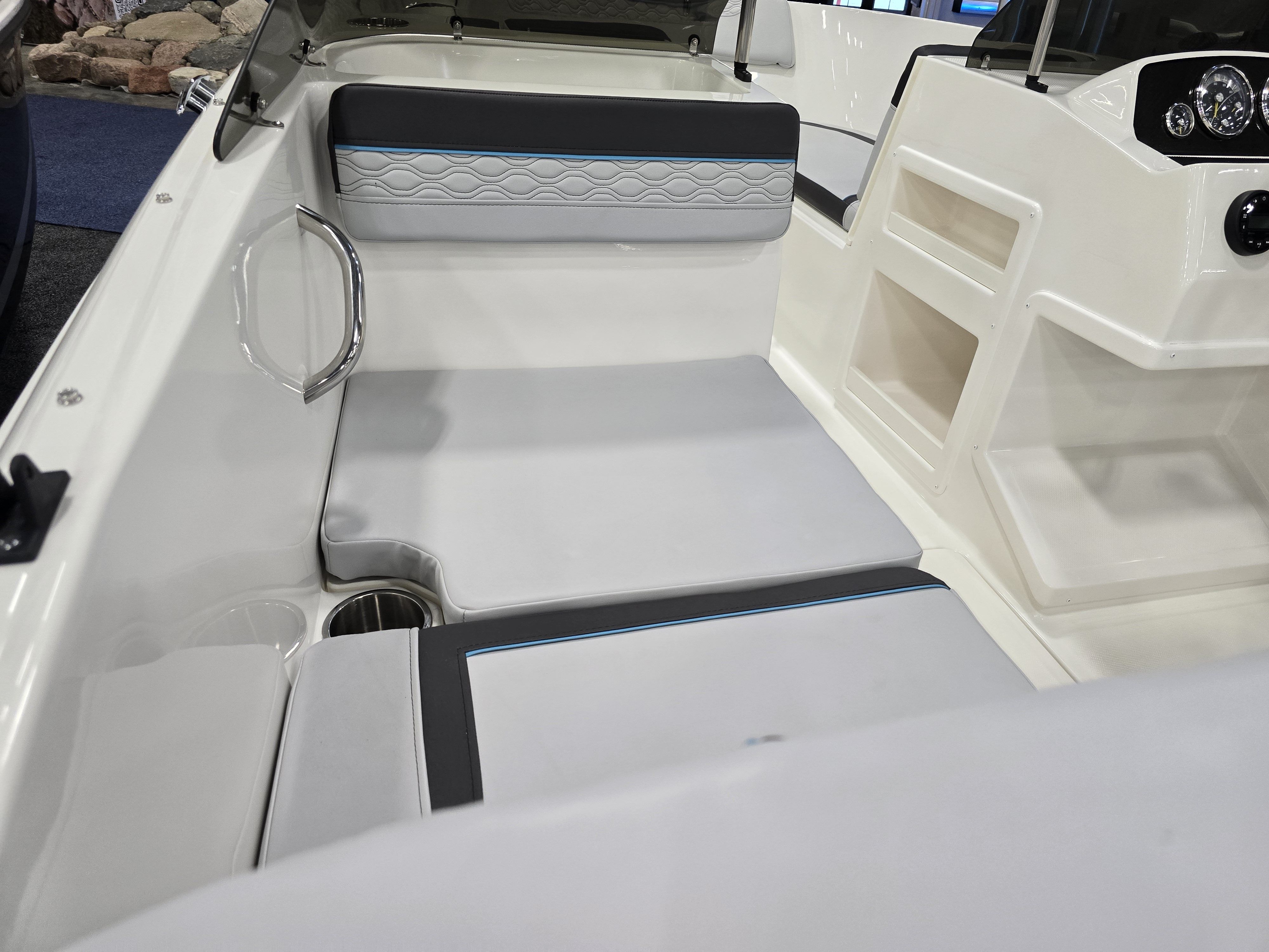 2024 Bayliner
                                                             M19 Image Thumbnail #13