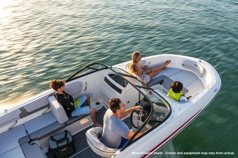 2025 Bayliner VR4 Image Thumbnail #1