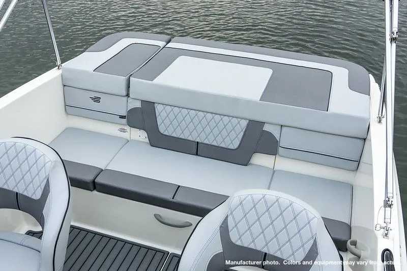 2025 Bayliner VR4 Image Thumbnail #4