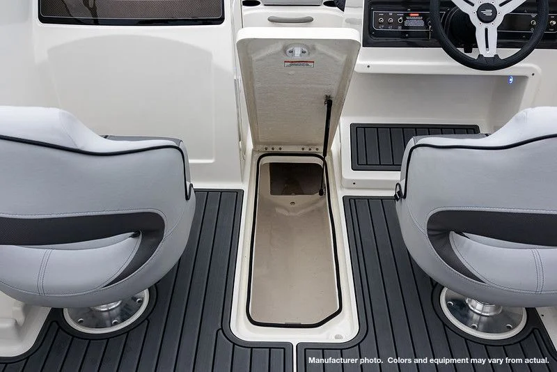 2025 Bayliner VR4 Image Thumbnail #7