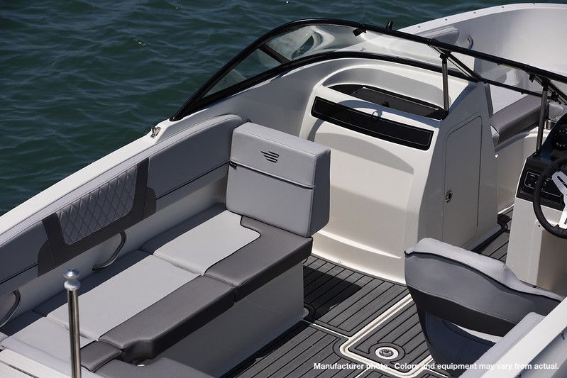 2025 Bayliner VR4 Image Thumbnail #6