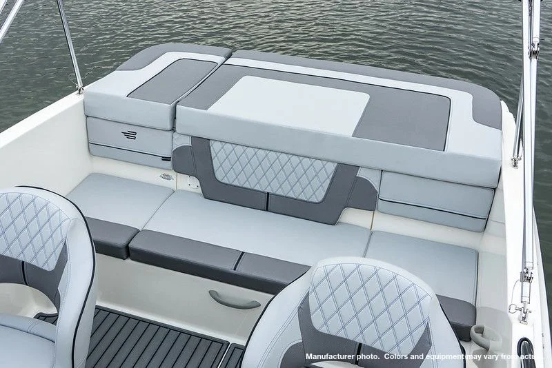 2025 Bayliner VR4 Image Thumbnail #4