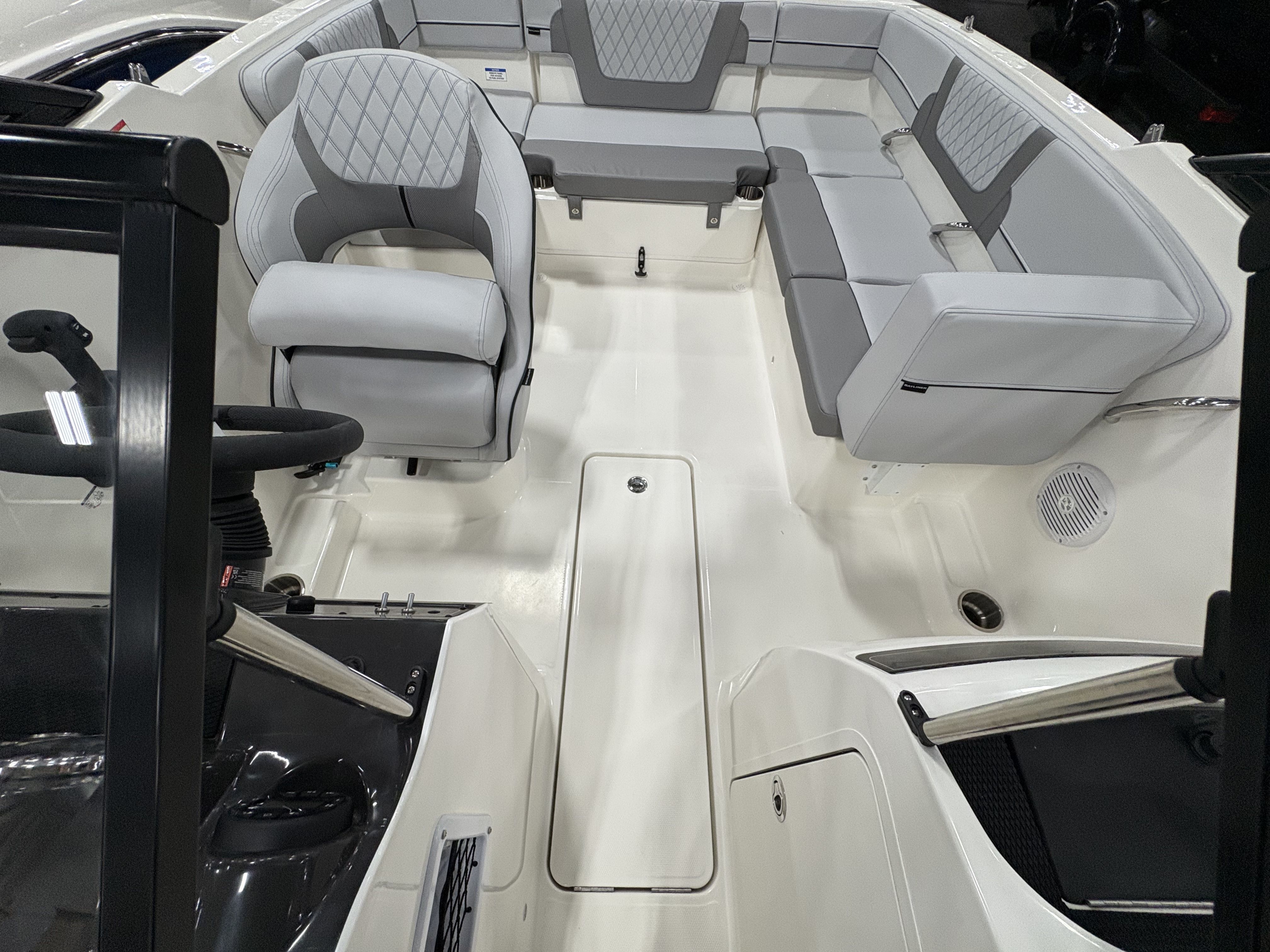 2025 Bayliner
                                                             VR4OB Image Thumbnail #13