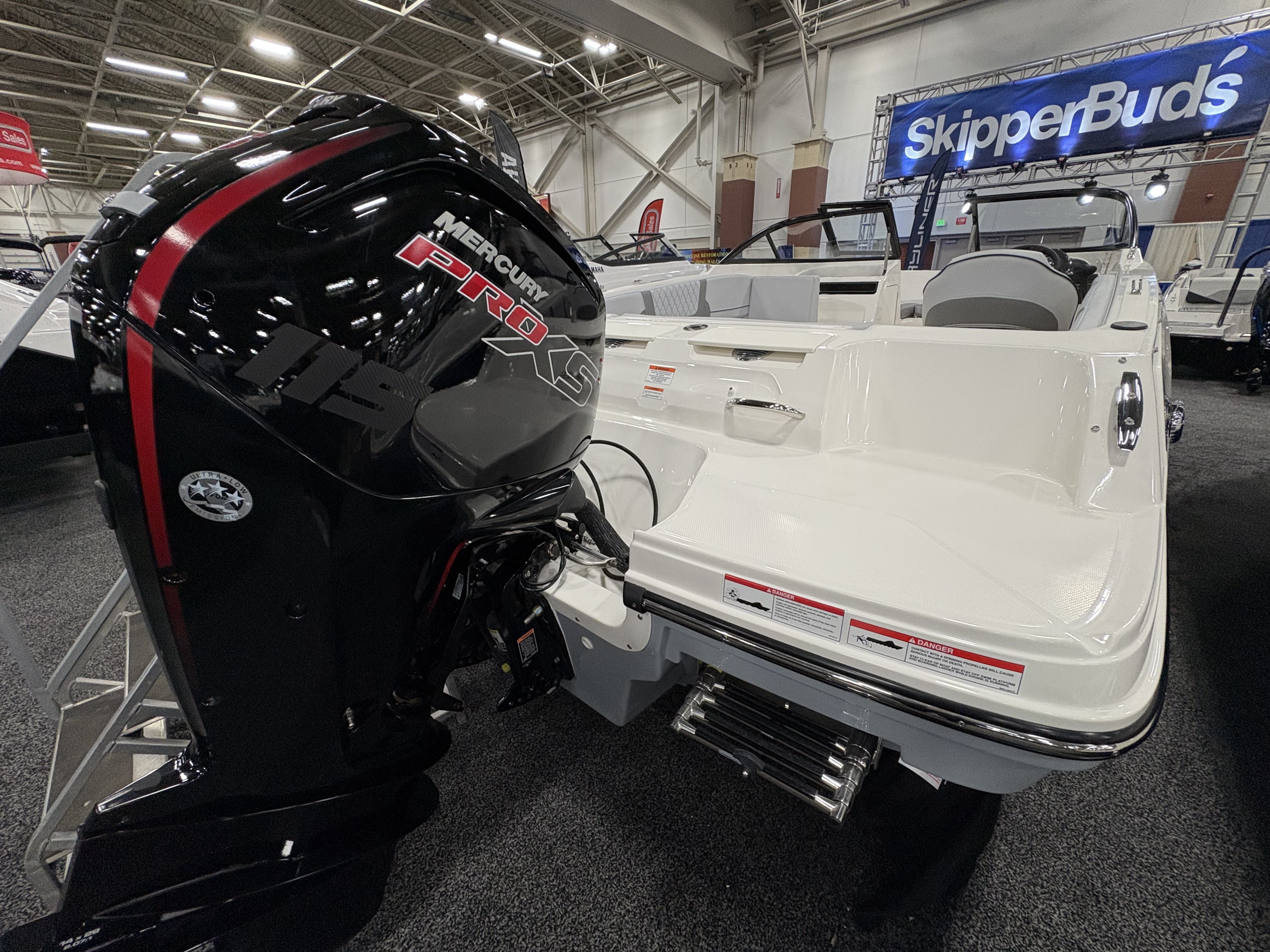 2025 Bayliner VR4OB Image Thumbnail #18