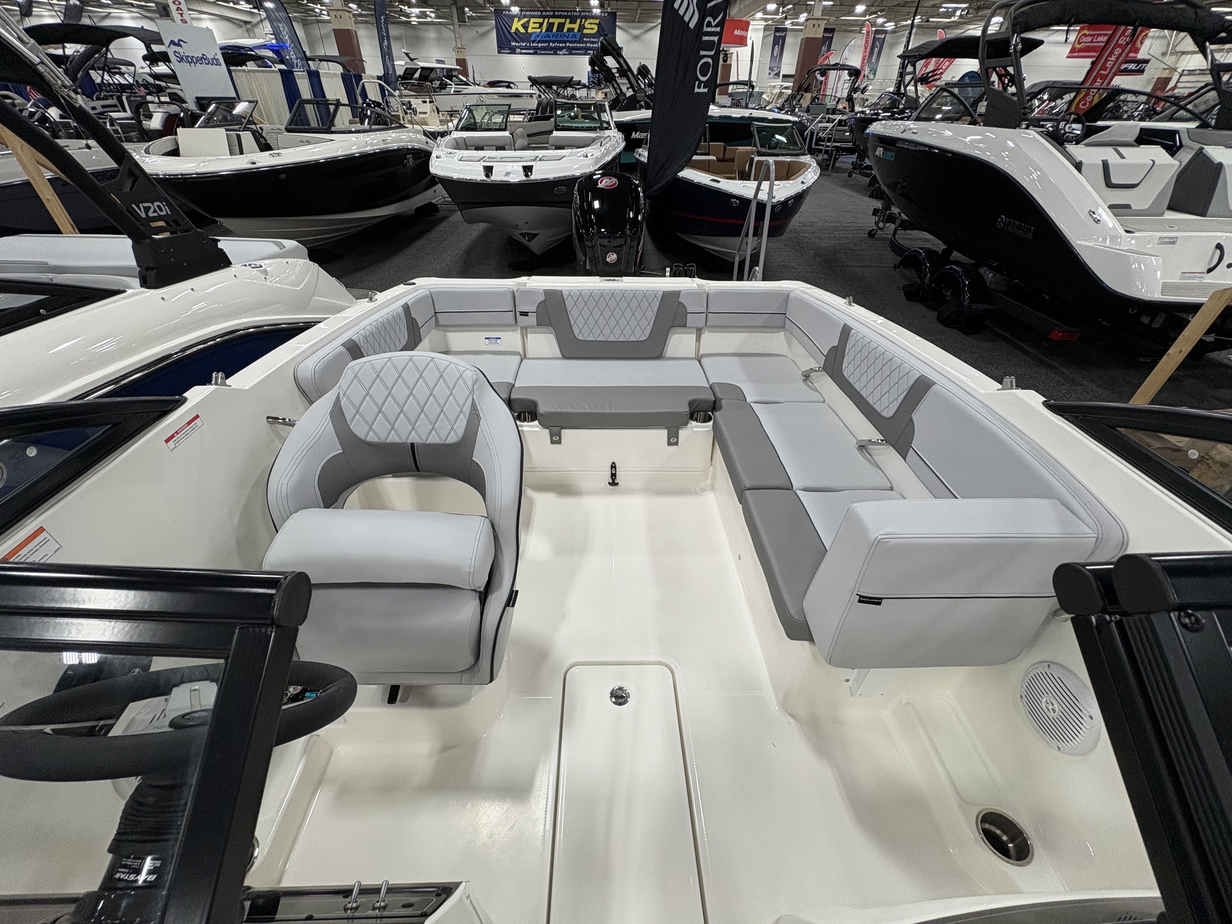 2025 Bayliner VR4OB Image Thumbnail #12