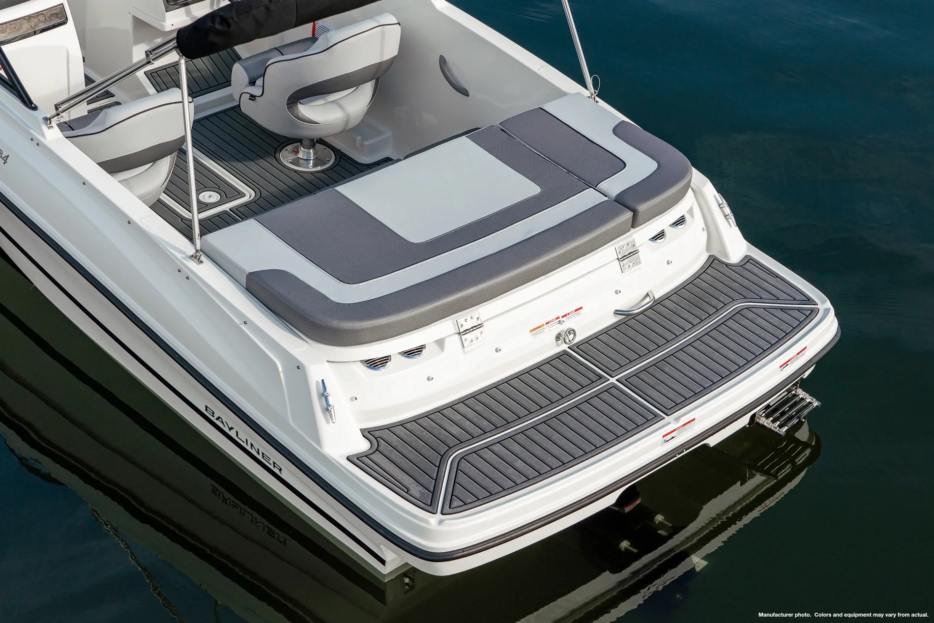 2025 Bayliner VR4OB Image Thumbnail #9