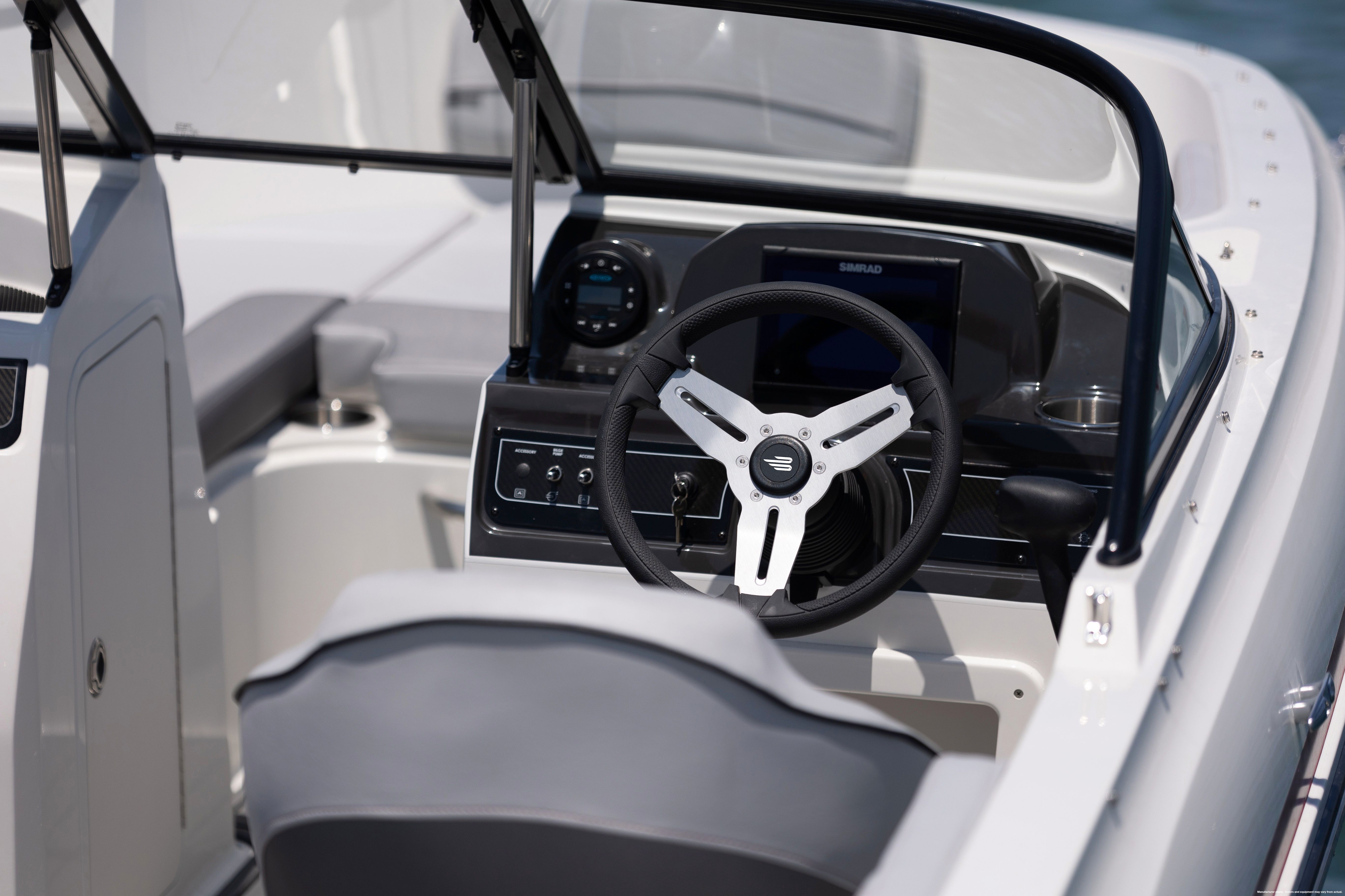 2025 Bayliner VR4OB Image Thumbnail #13