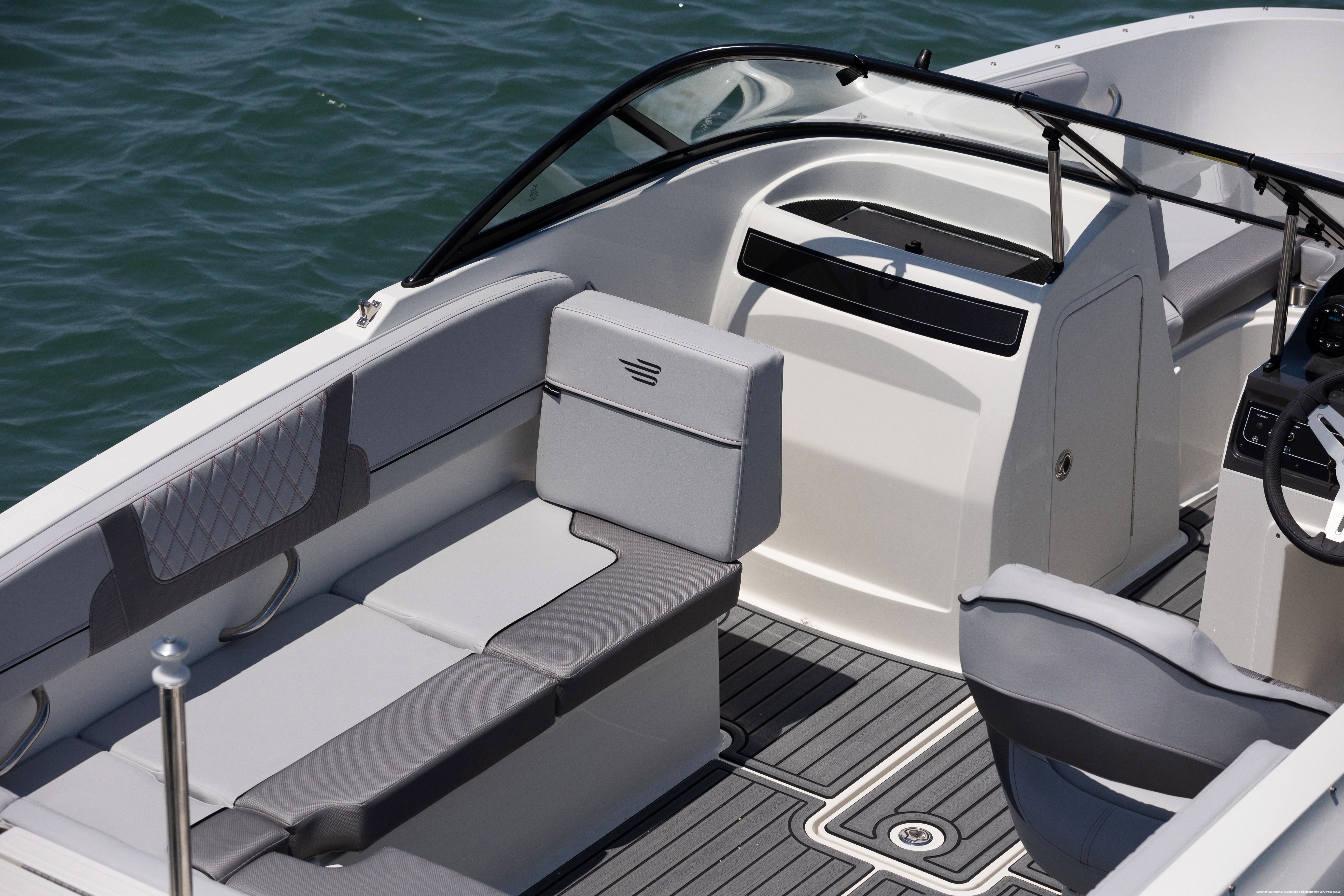 2025 Bayliner VR4OB Image Thumbnail #8