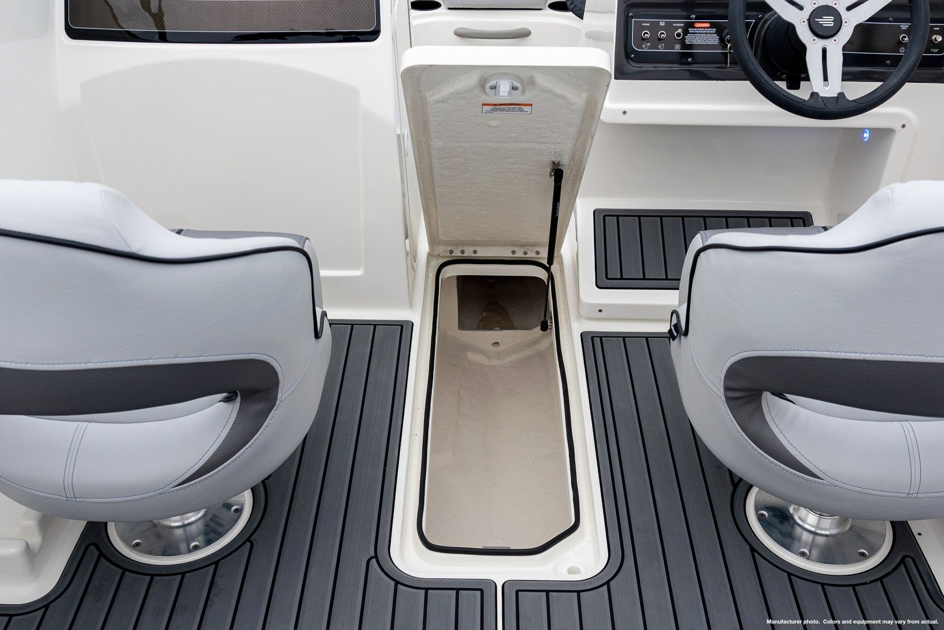 2025 Bayliner VR4OB Image Thumbnail #12