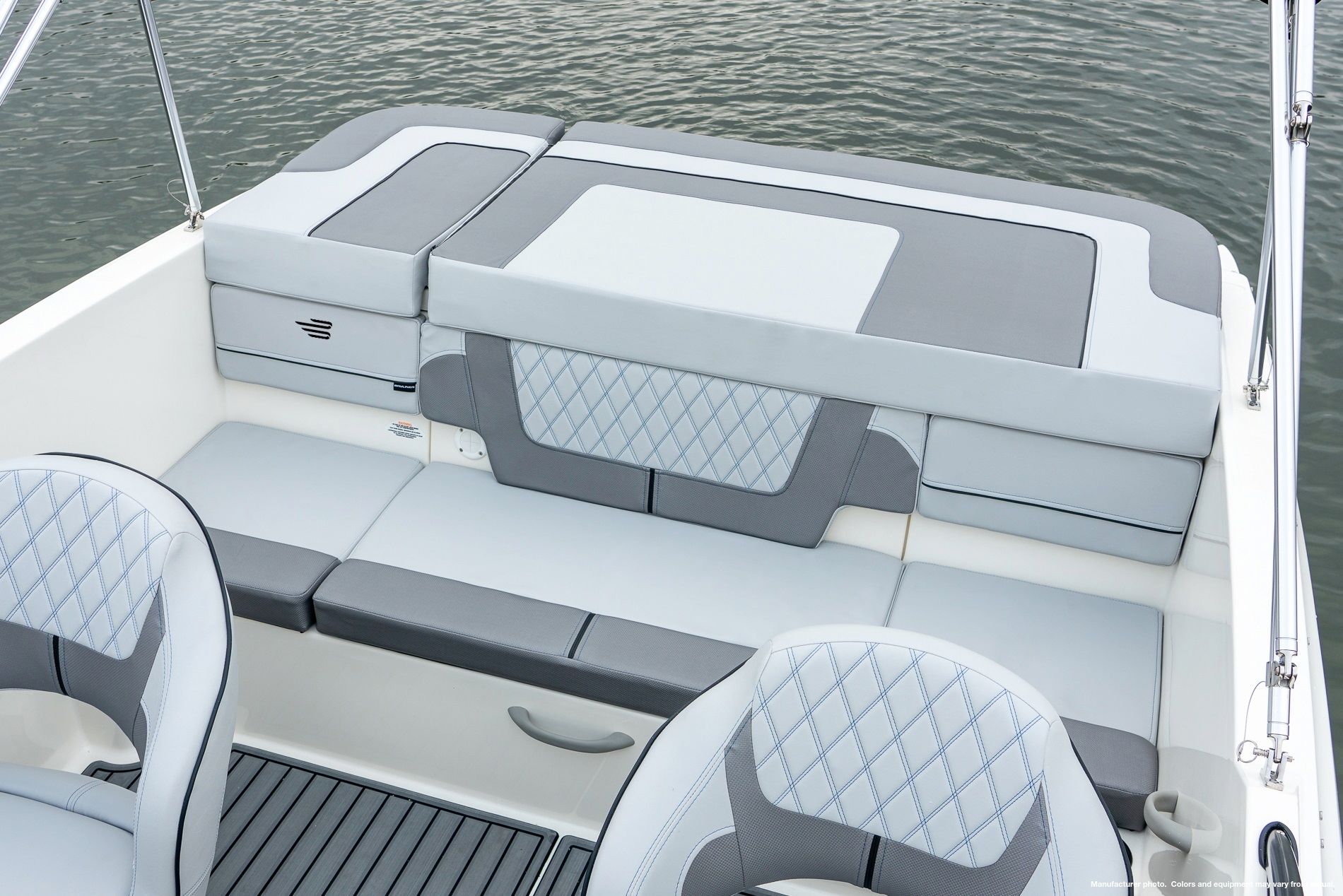 2025 Bayliner VR4OB Image Thumbnail #6