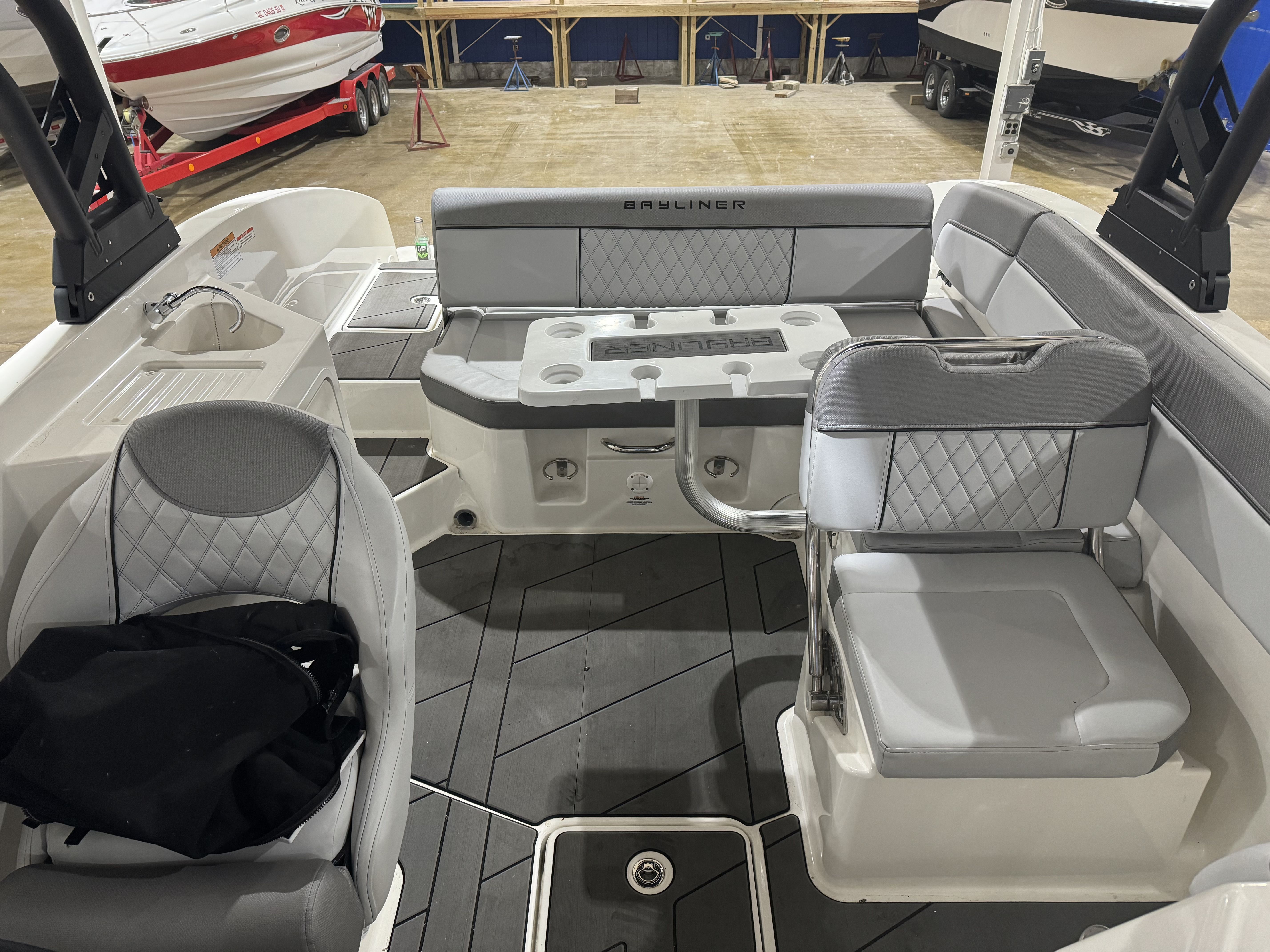 2023 Bayliner
                                                             DX 2250 Image Thumbnail #4