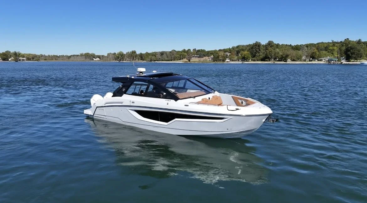 2025 Cruisers Yachts 42 GLS South Beach Outboard Image Thumbnail #1