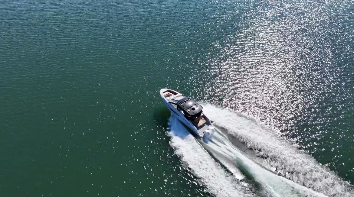 2025 Cruisers Yachts 42 GLS South Beach Outboard Image Thumbnail #8