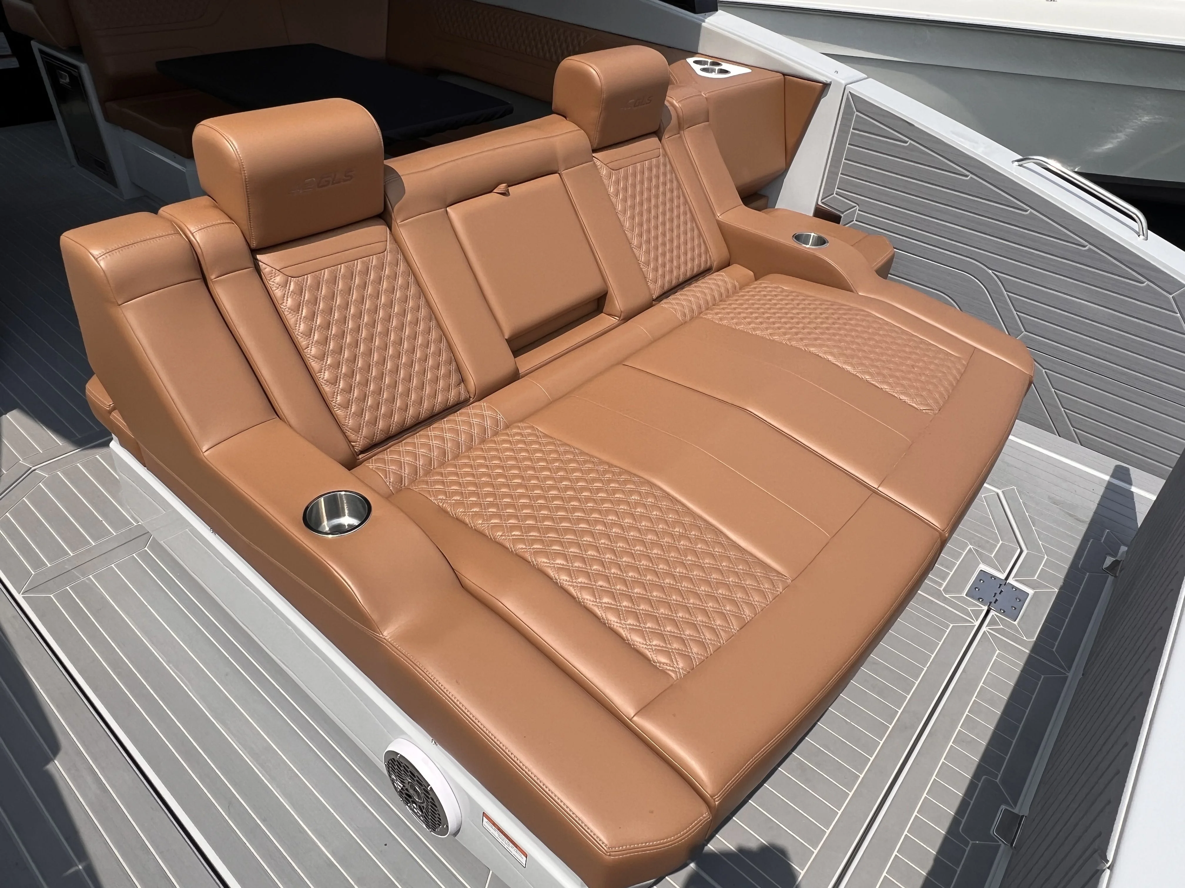 2025 Cruisers Yachts 42 GLS South Beach Outboard Image Thumbnail #10