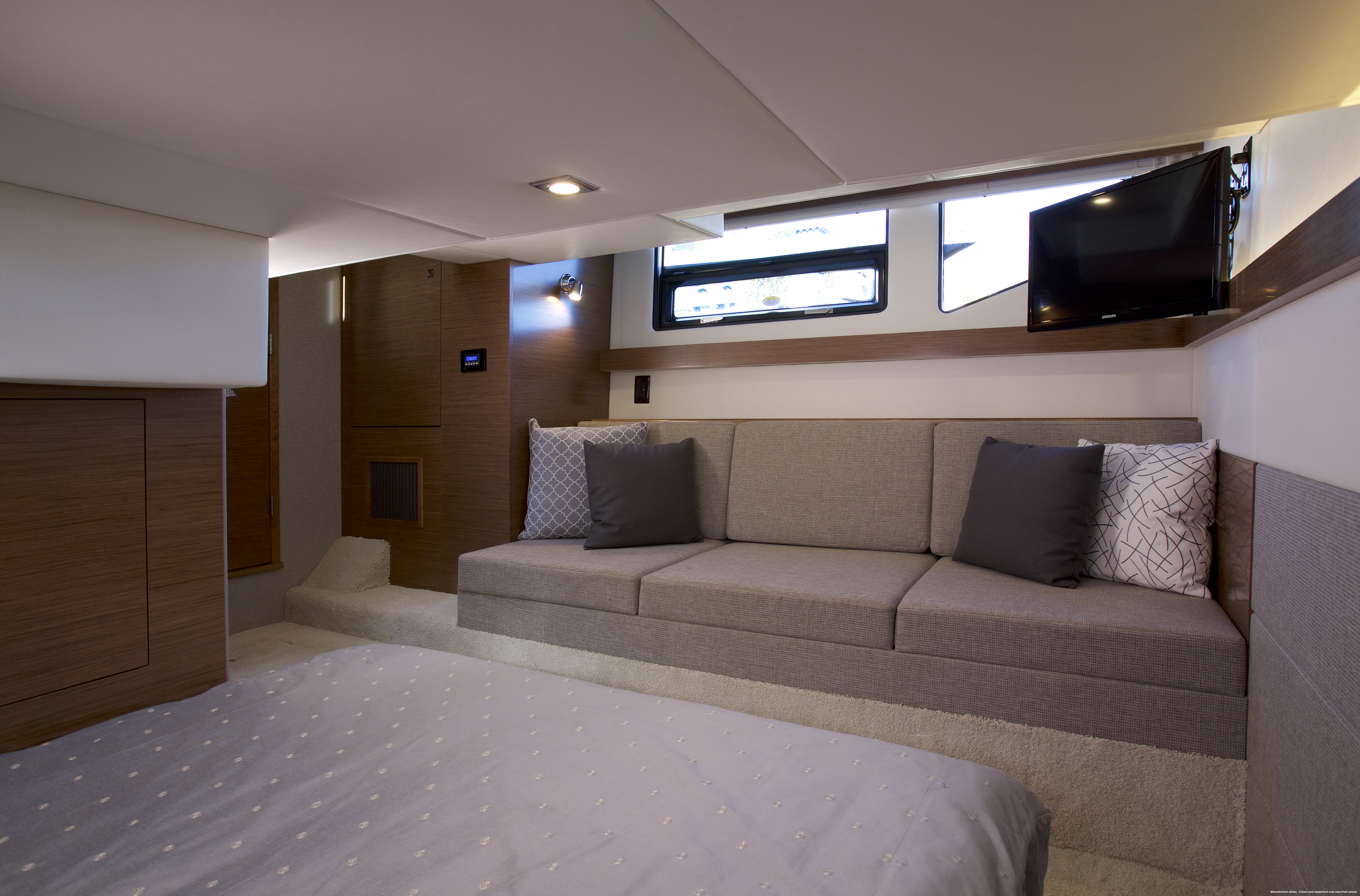 2025 Cruisers Yachts 42 Cantius Image Thumbnail #16