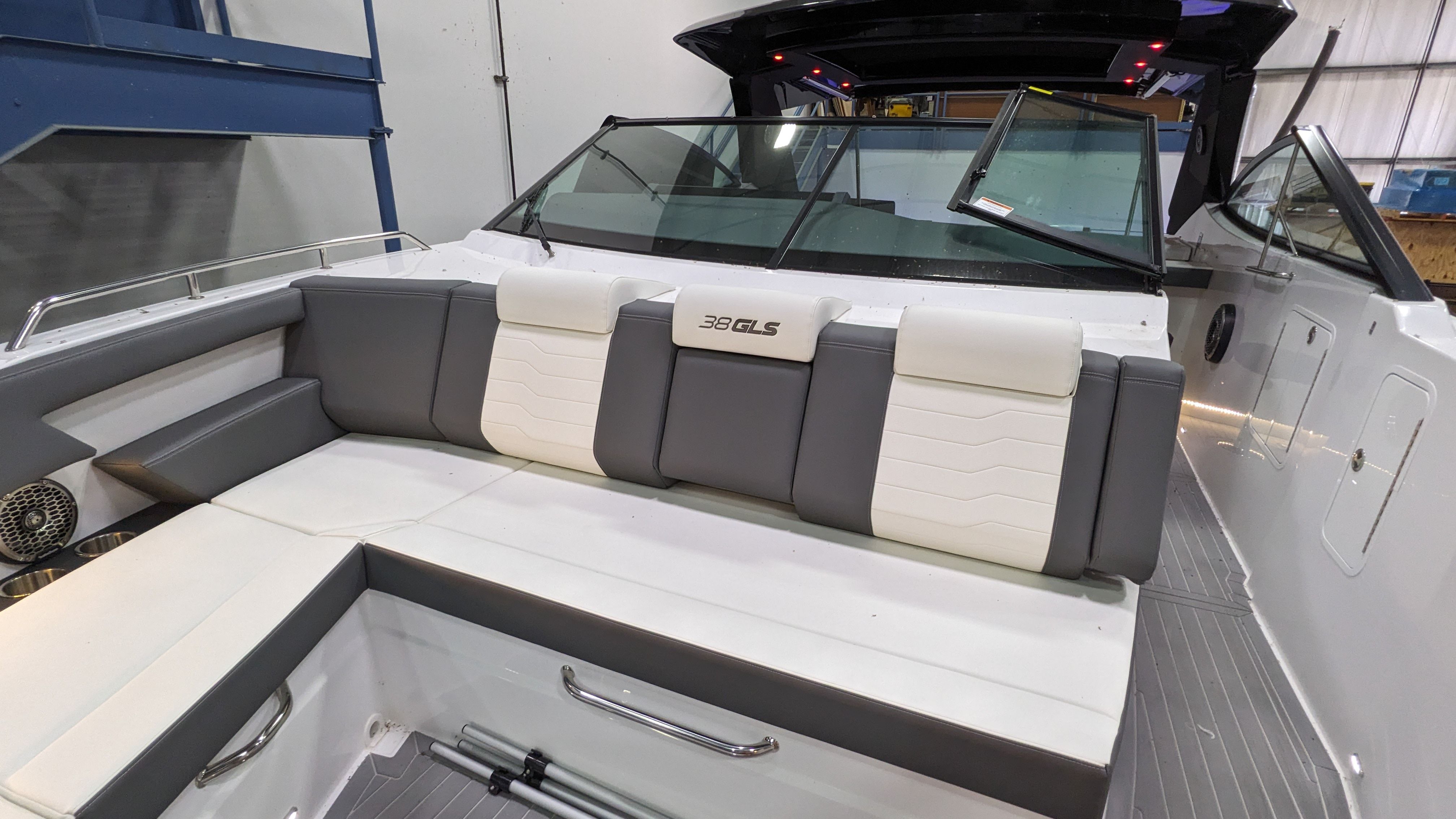 2024 Cruisers Yachts
                                                             38 GLS Outboard Image Thumbnail #5