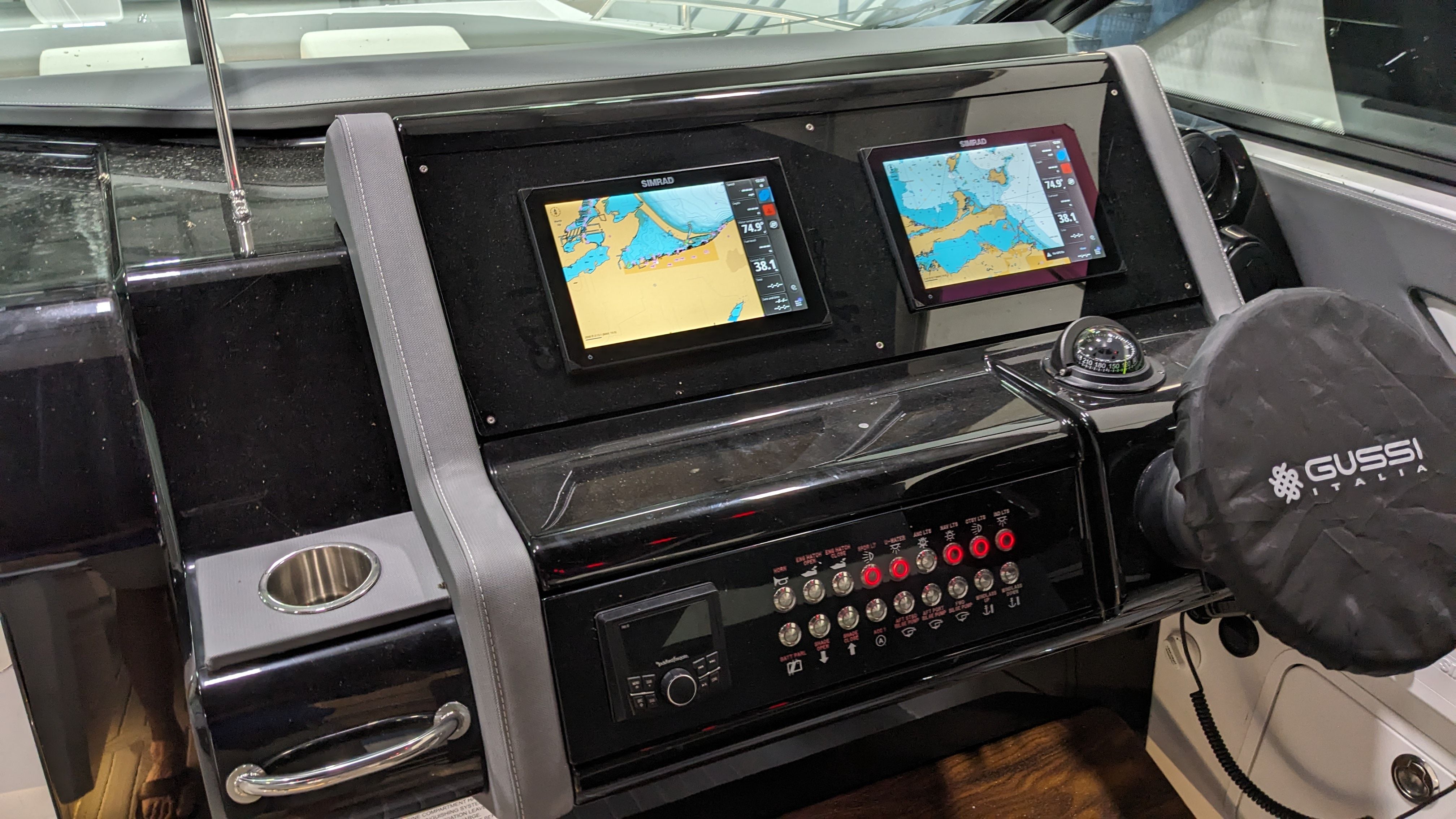 2024 Cruisers Yachts
                                                             38 GLS Outboard Image Thumbnail #9