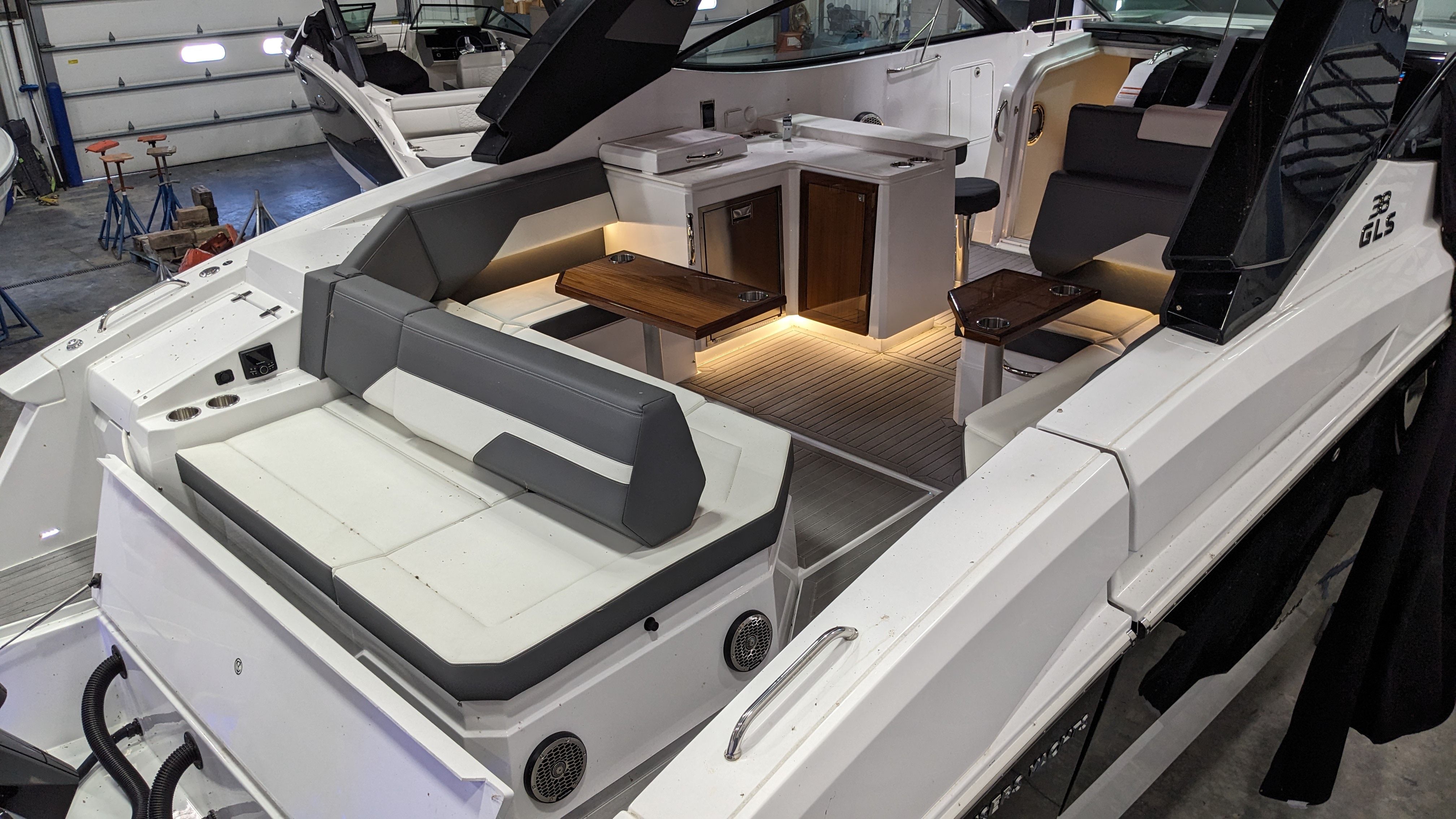 2024 Cruisers Yachts
                                                             38 GLS Outboard Image Thumbnail #15