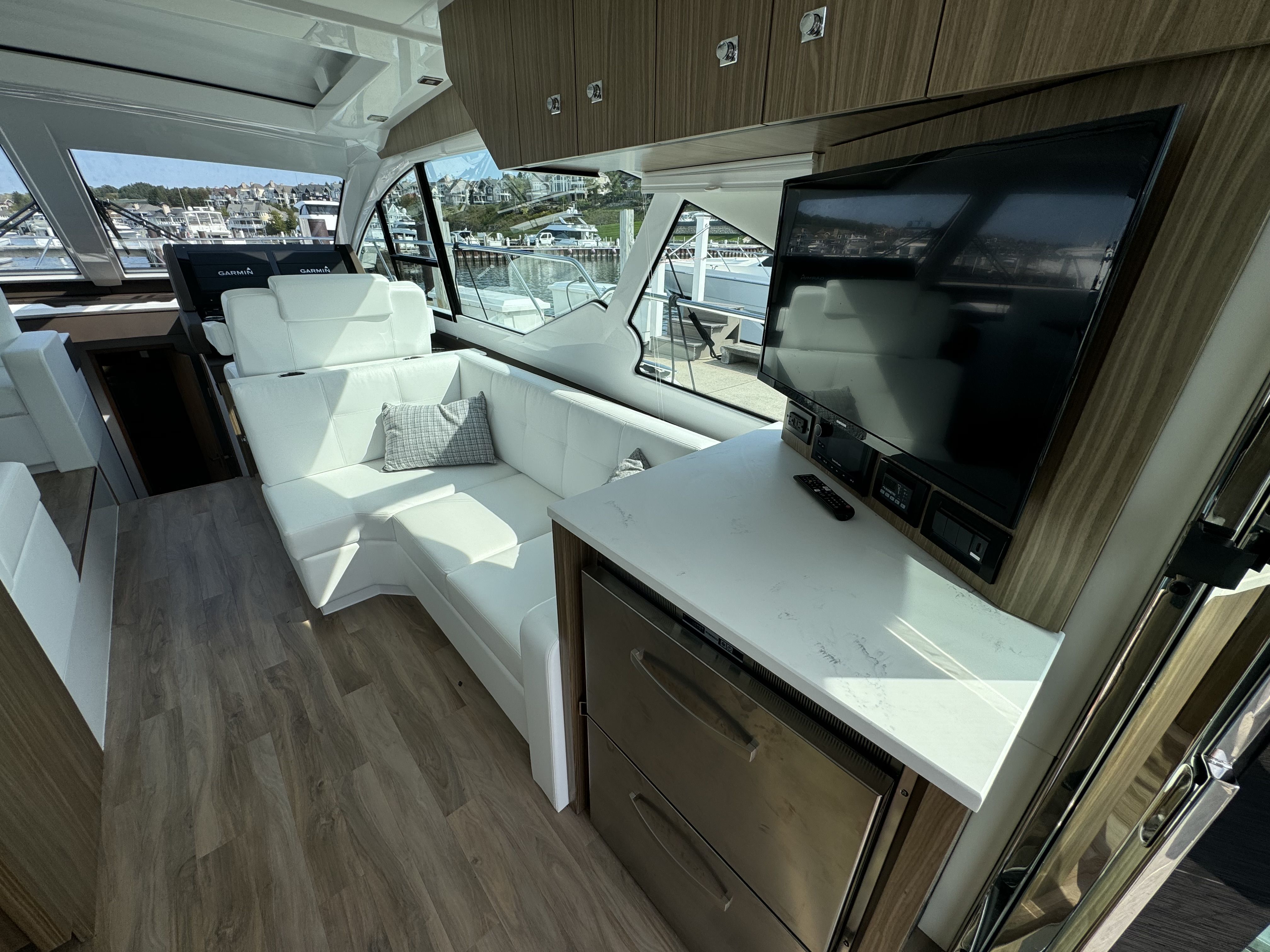 2024 Cruisers Yachts
                                                             50 Cantius Image Thumbnail #13