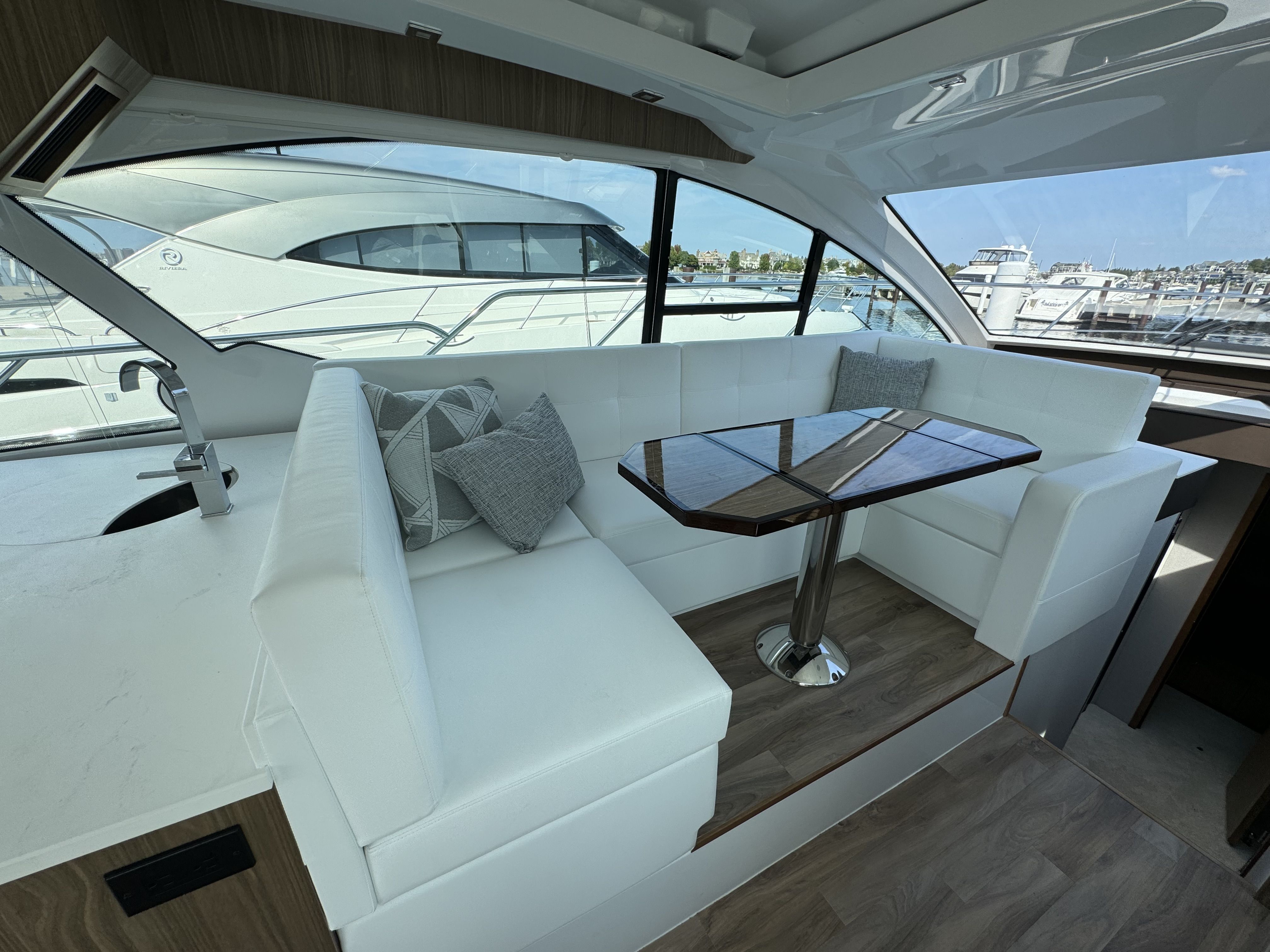 2024 Cruisers Yachts
                                                             50 Cantius Image Thumbnail #14