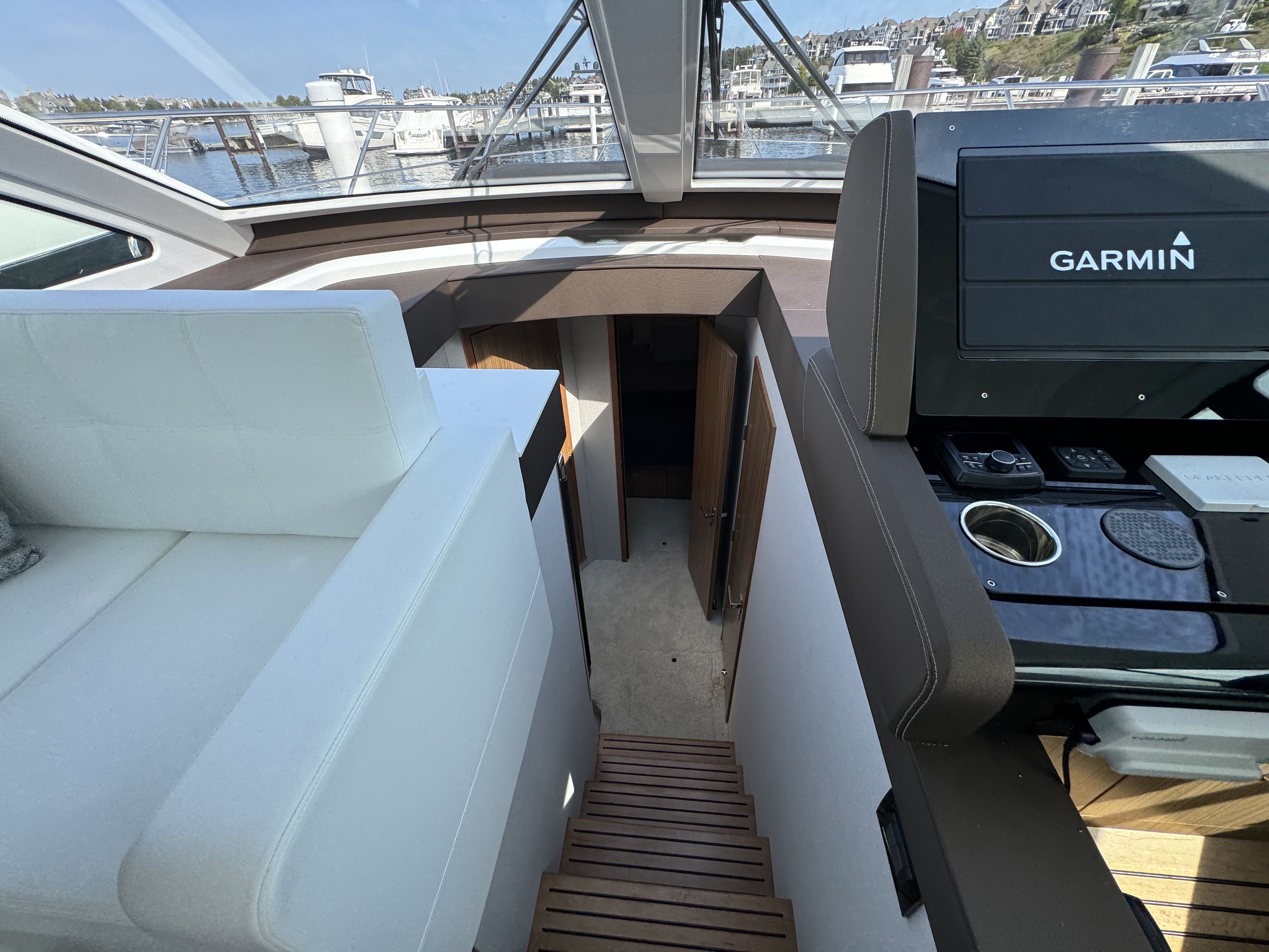 2024 Cruisers Yachts
                                                             50 Cantius Image Thumbnail #15