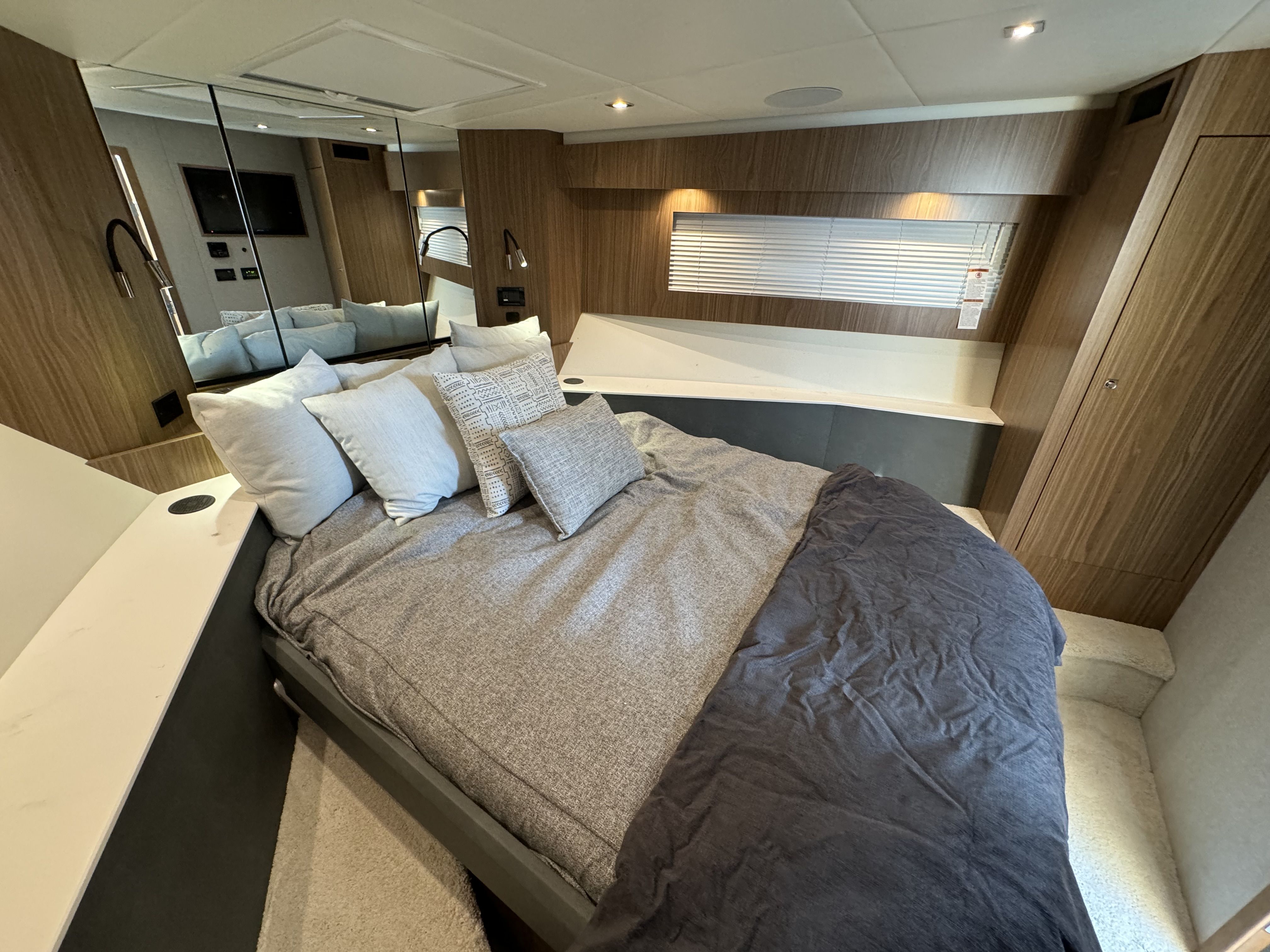 2024 Cruisers Yachts
                                                             50 Cantius Image Thumbnail #25
