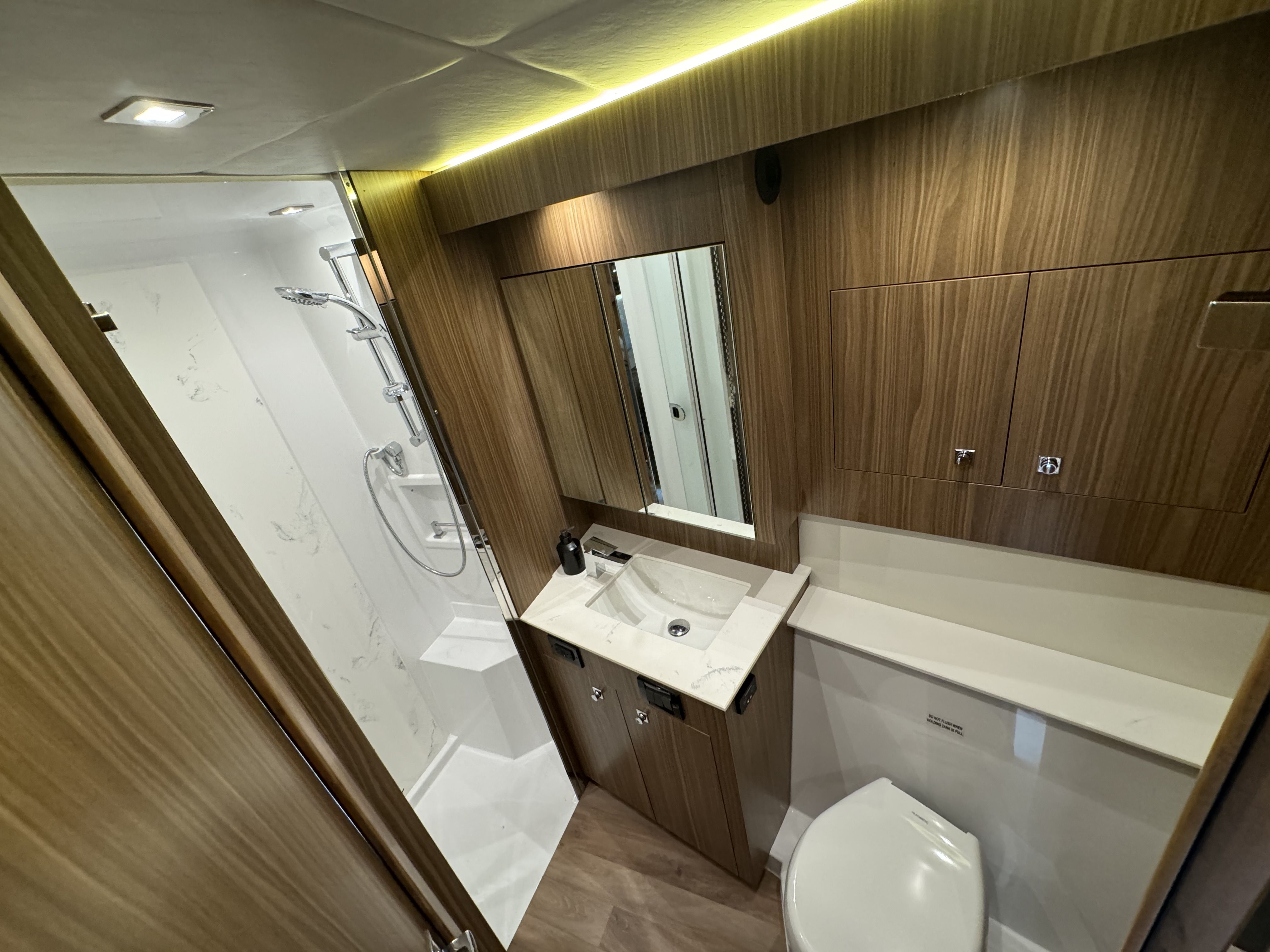 2024 Cruisers Yachts
                                                             50 Cantius Image Thumbnail #29