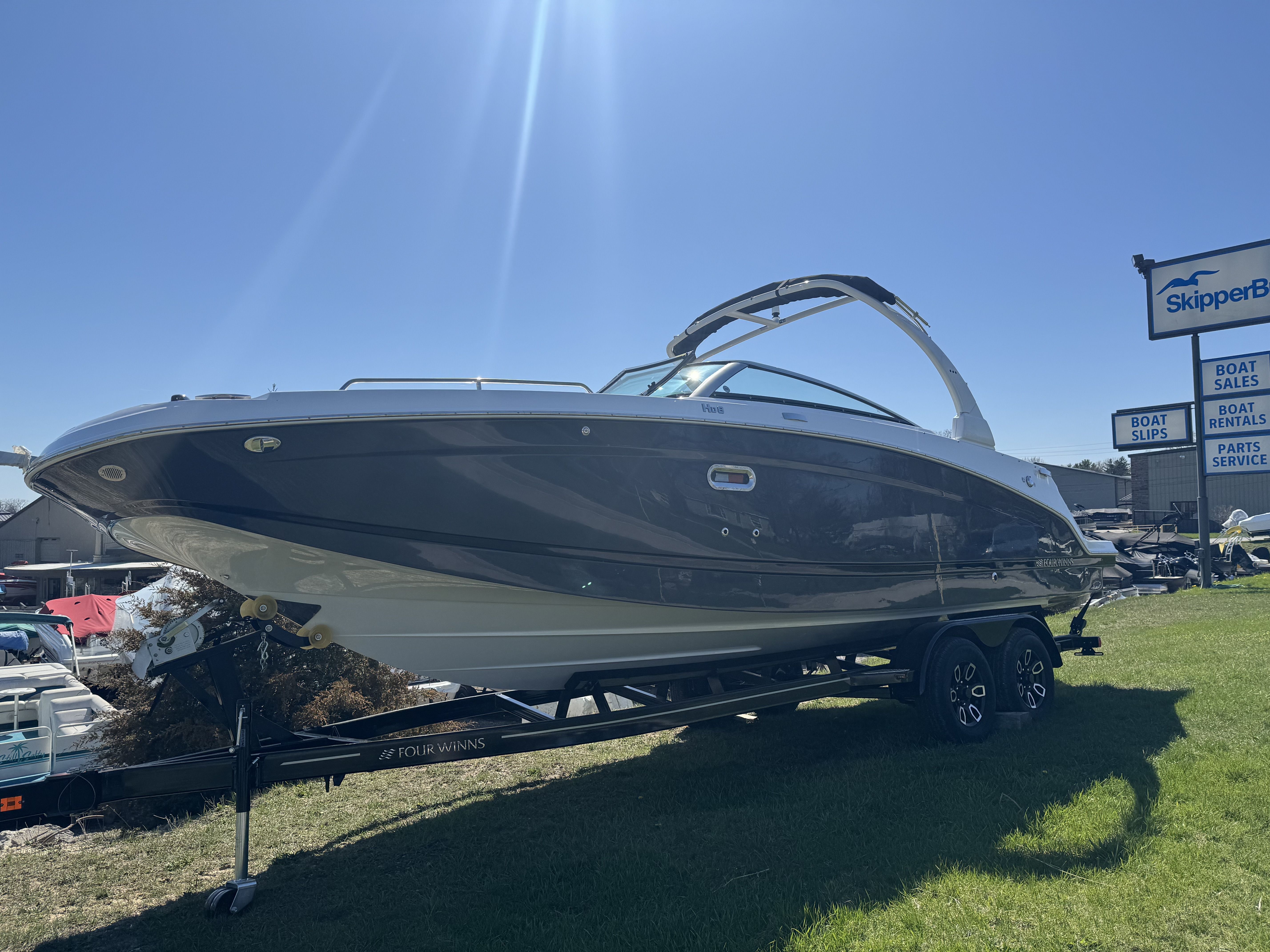 2024 Four Winns HD8 Image Thumbnail #0