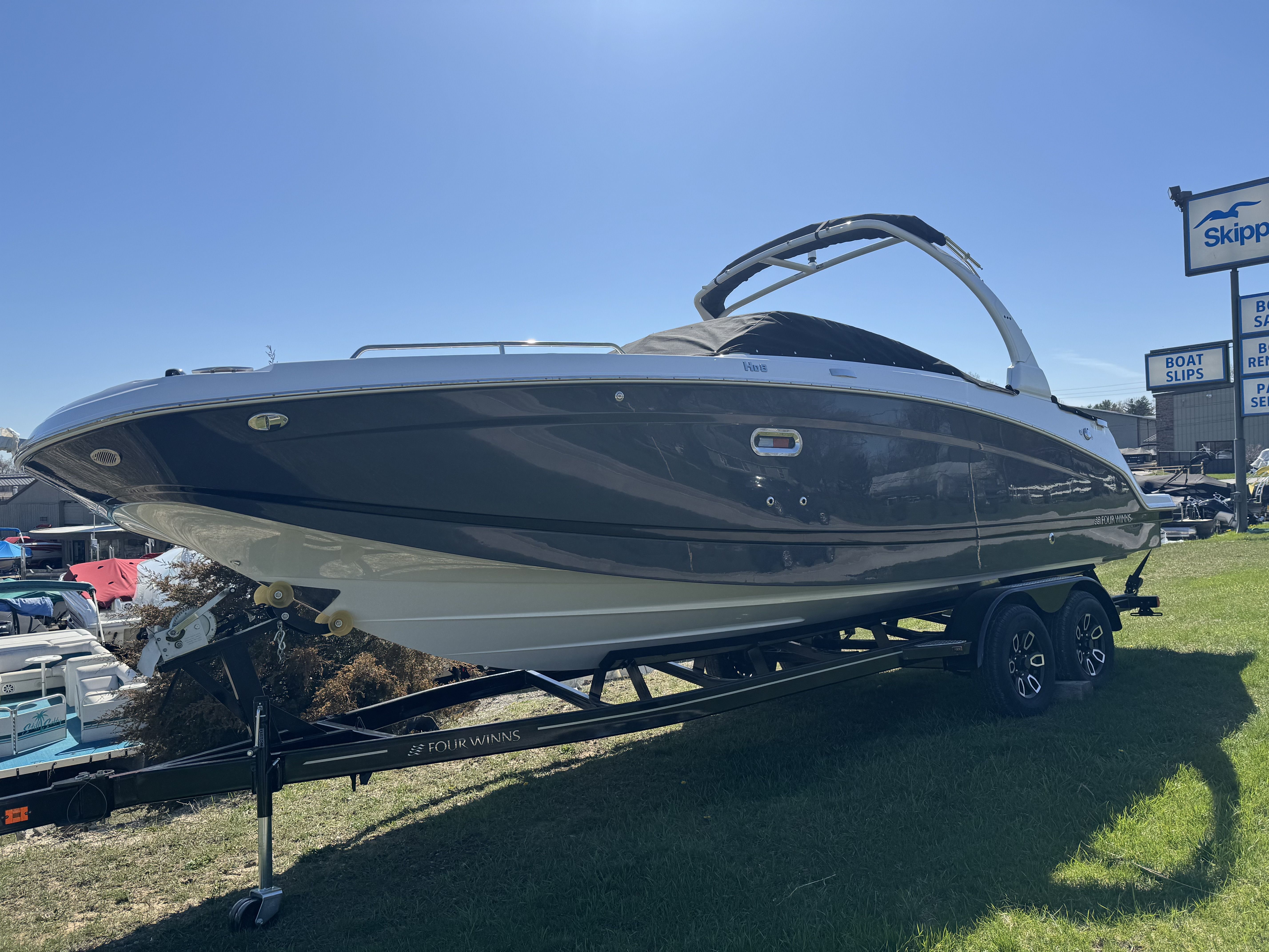 2024 Four Winns HD8 Image Thumbnail #1