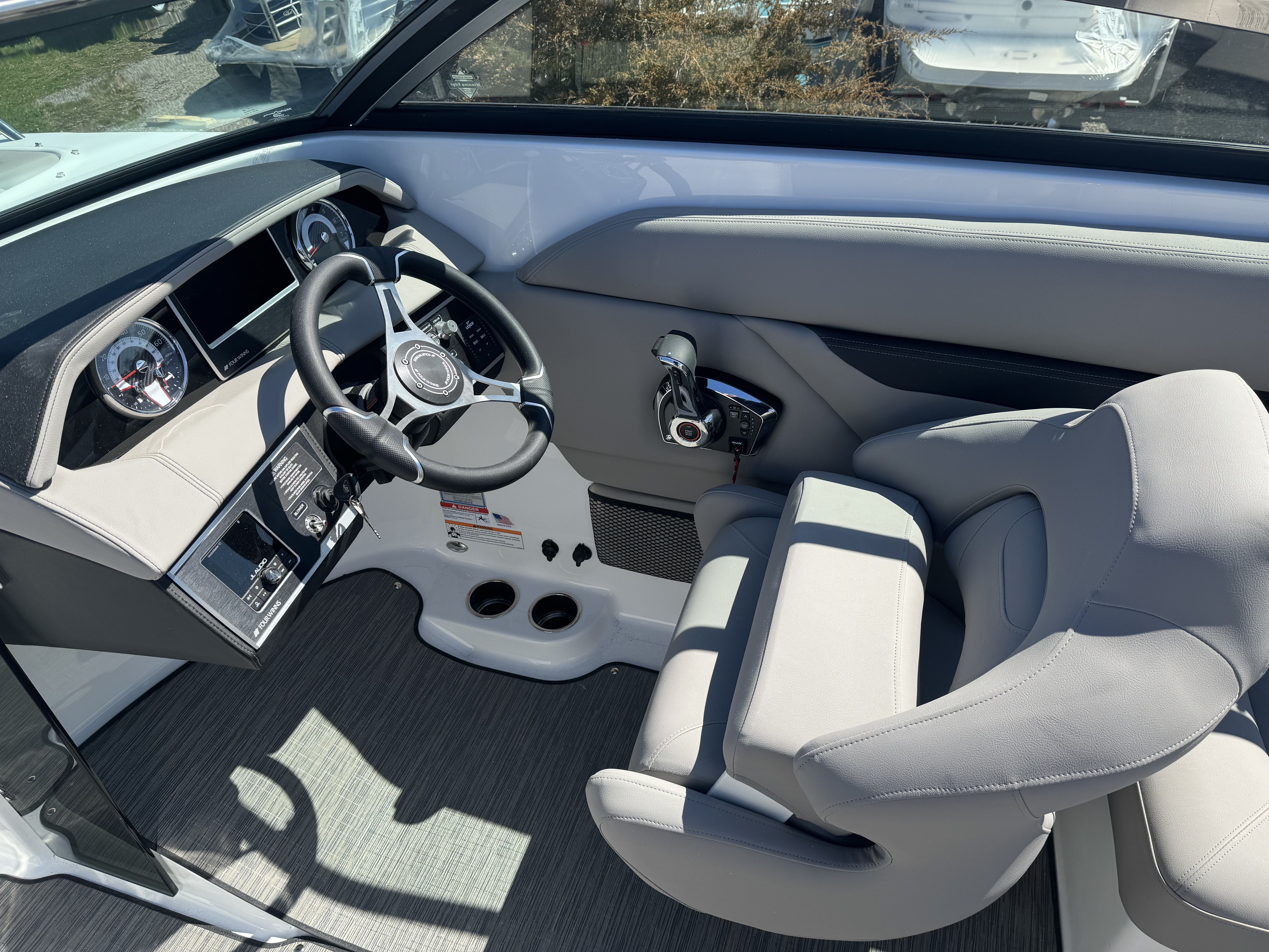 2024 Four Winns HD8 Image Thumbnail #7