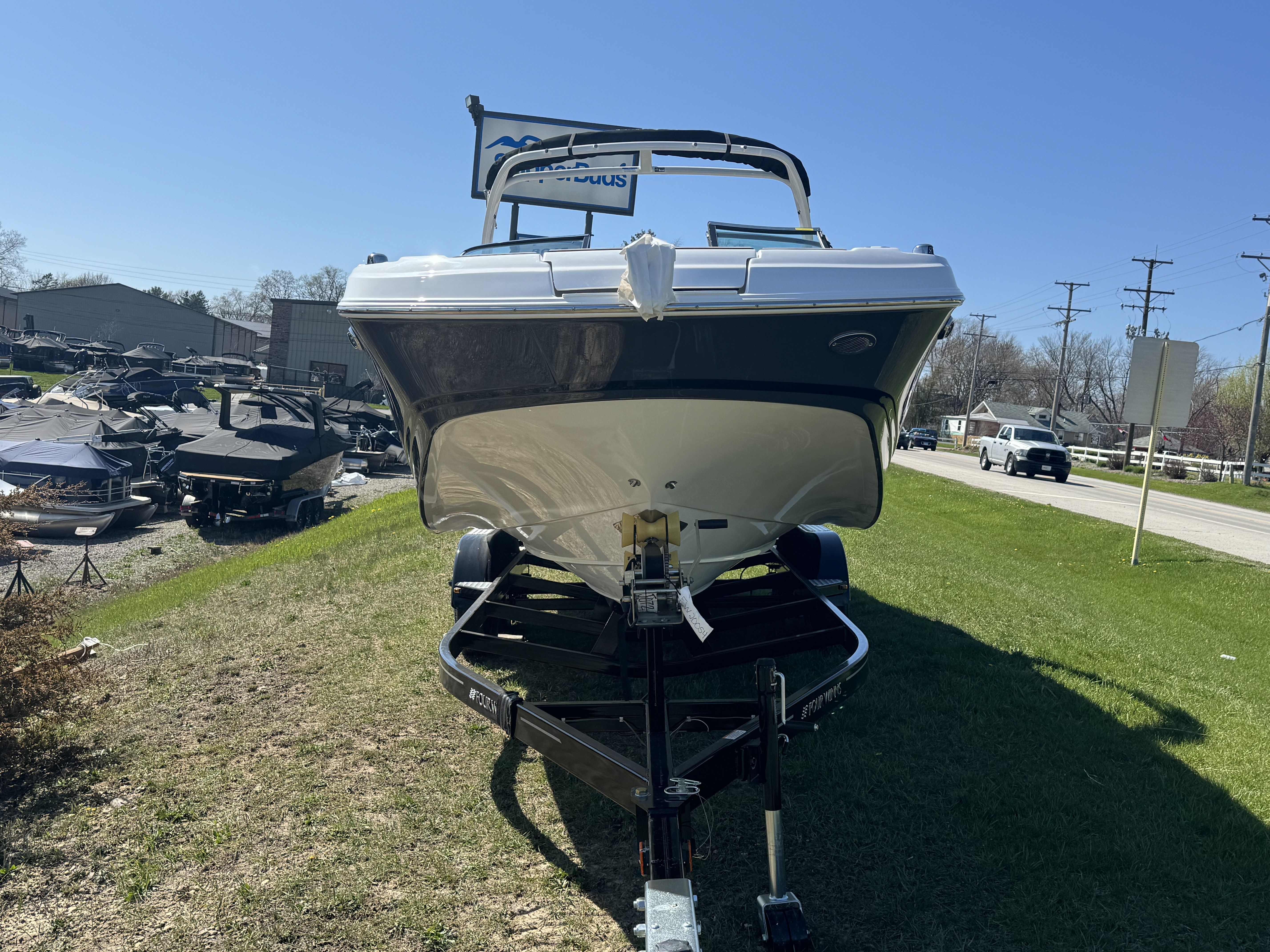 2024 Four Winns HD8 Image Thumbnail #2