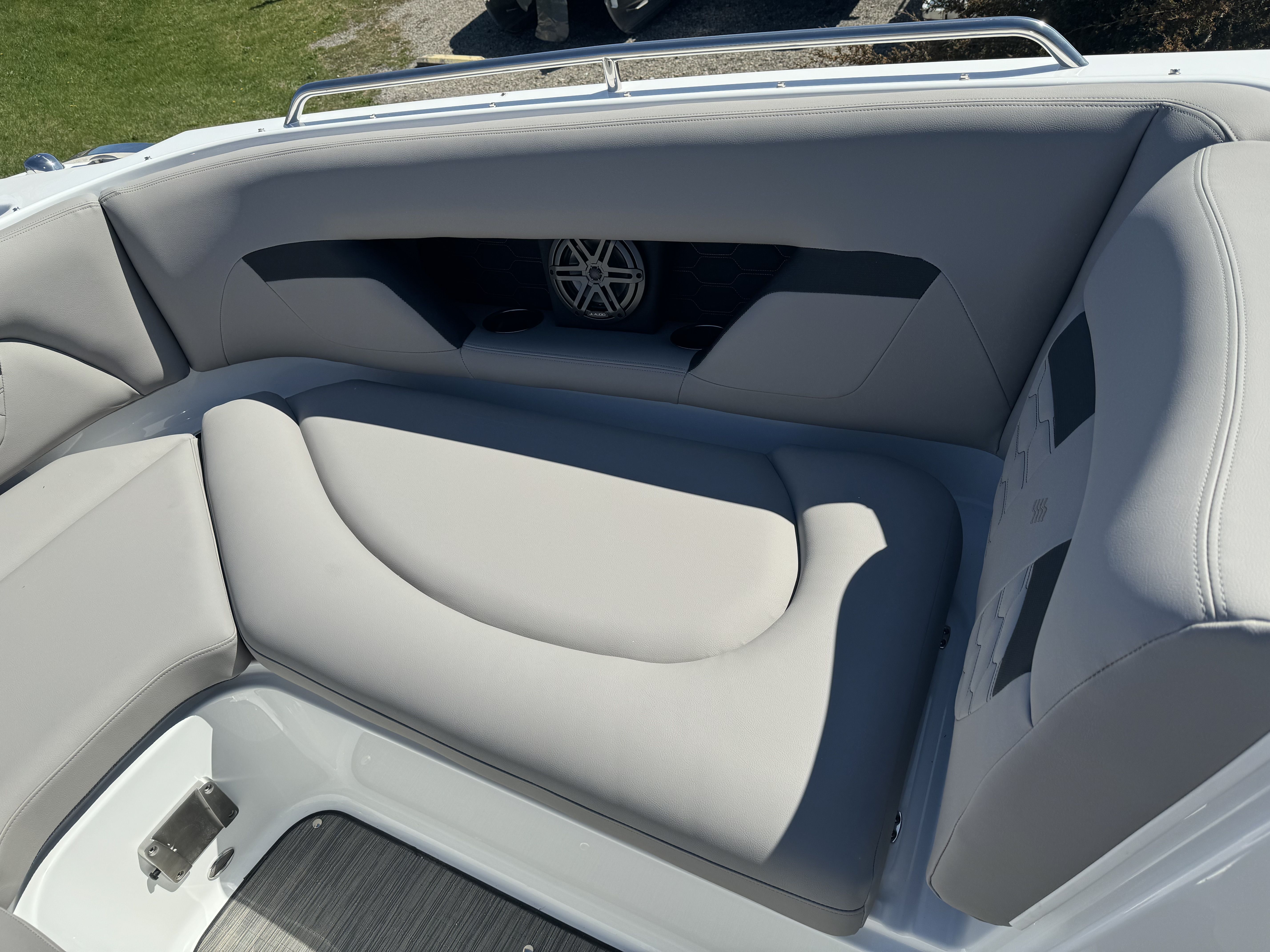 2024 Four Winns HD8 Image Thumbnail #4