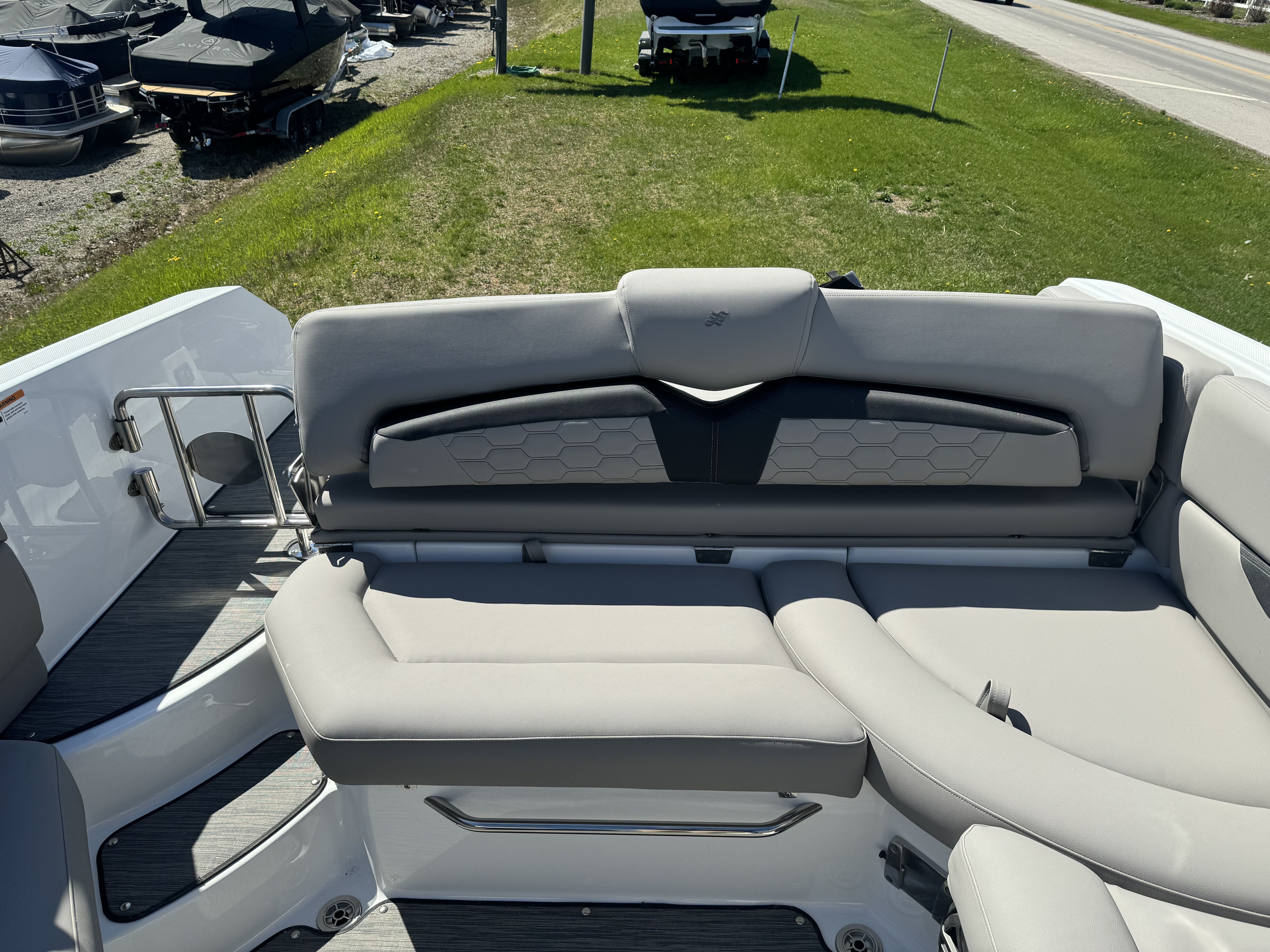 2024 Four Winns HD8 Image Thumbnail #14