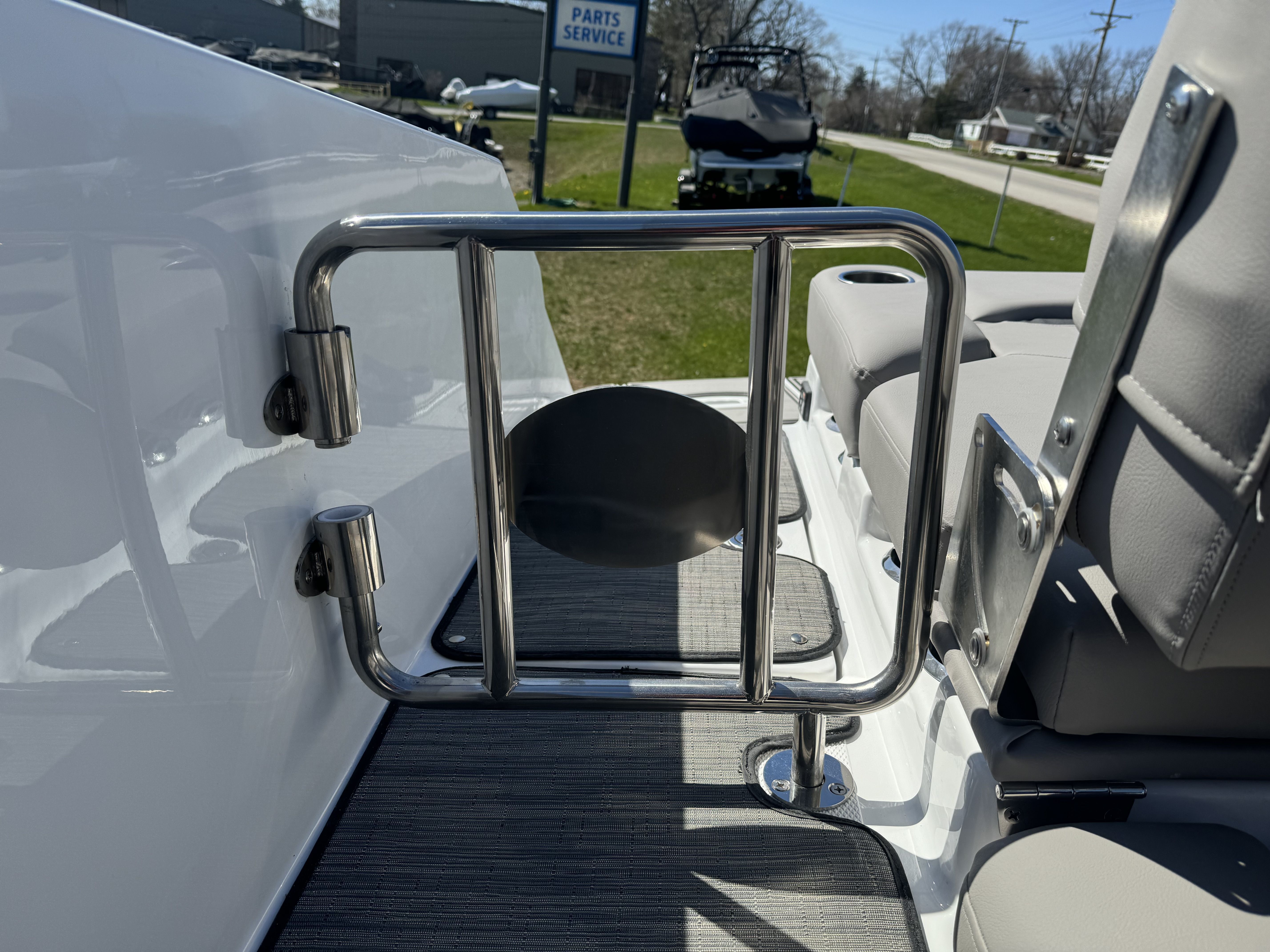 2024 Four Winns HD8 Image Thumbnail #15