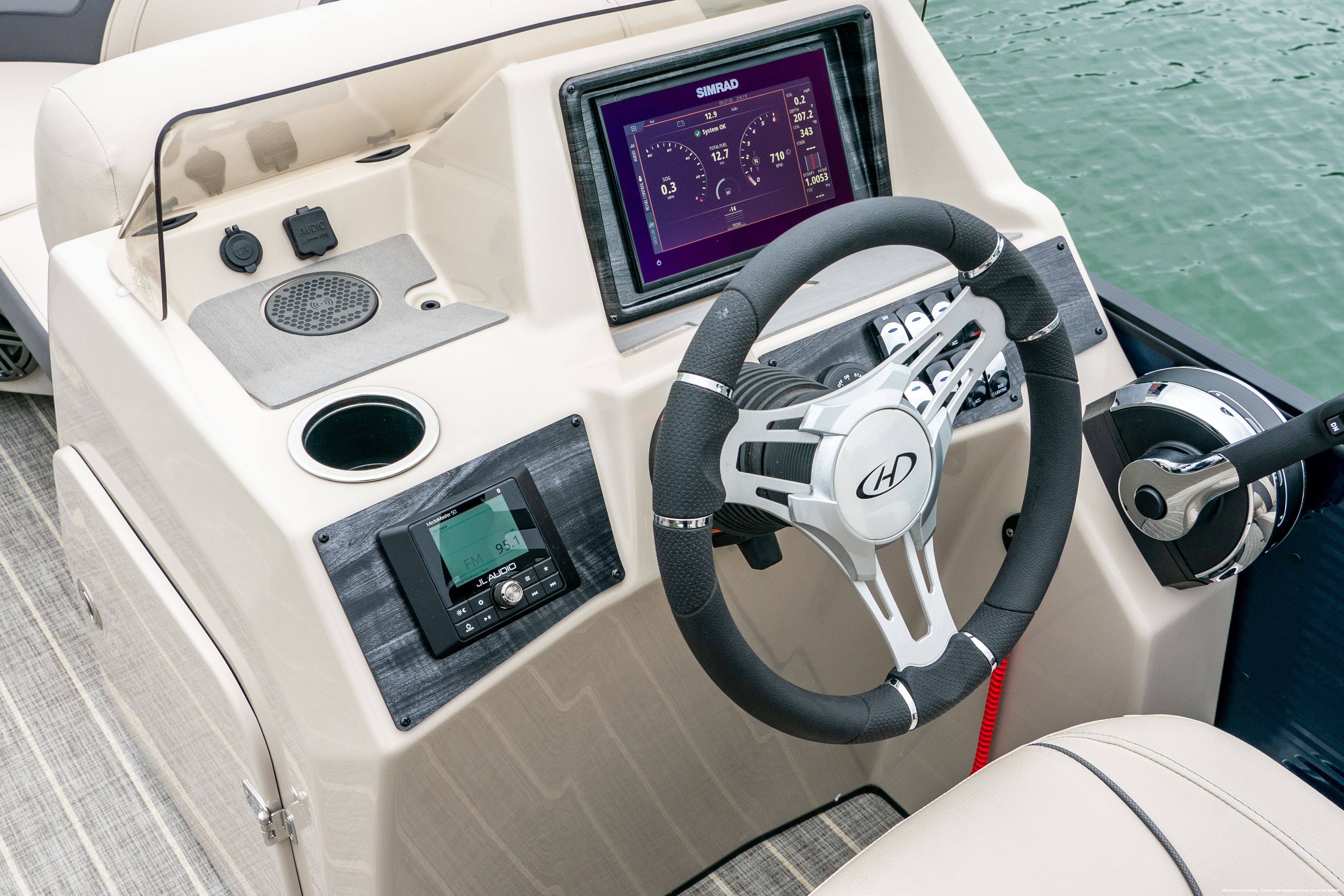 2025 Harris
                                                             Cruiser 210 Image Thumbnail #3