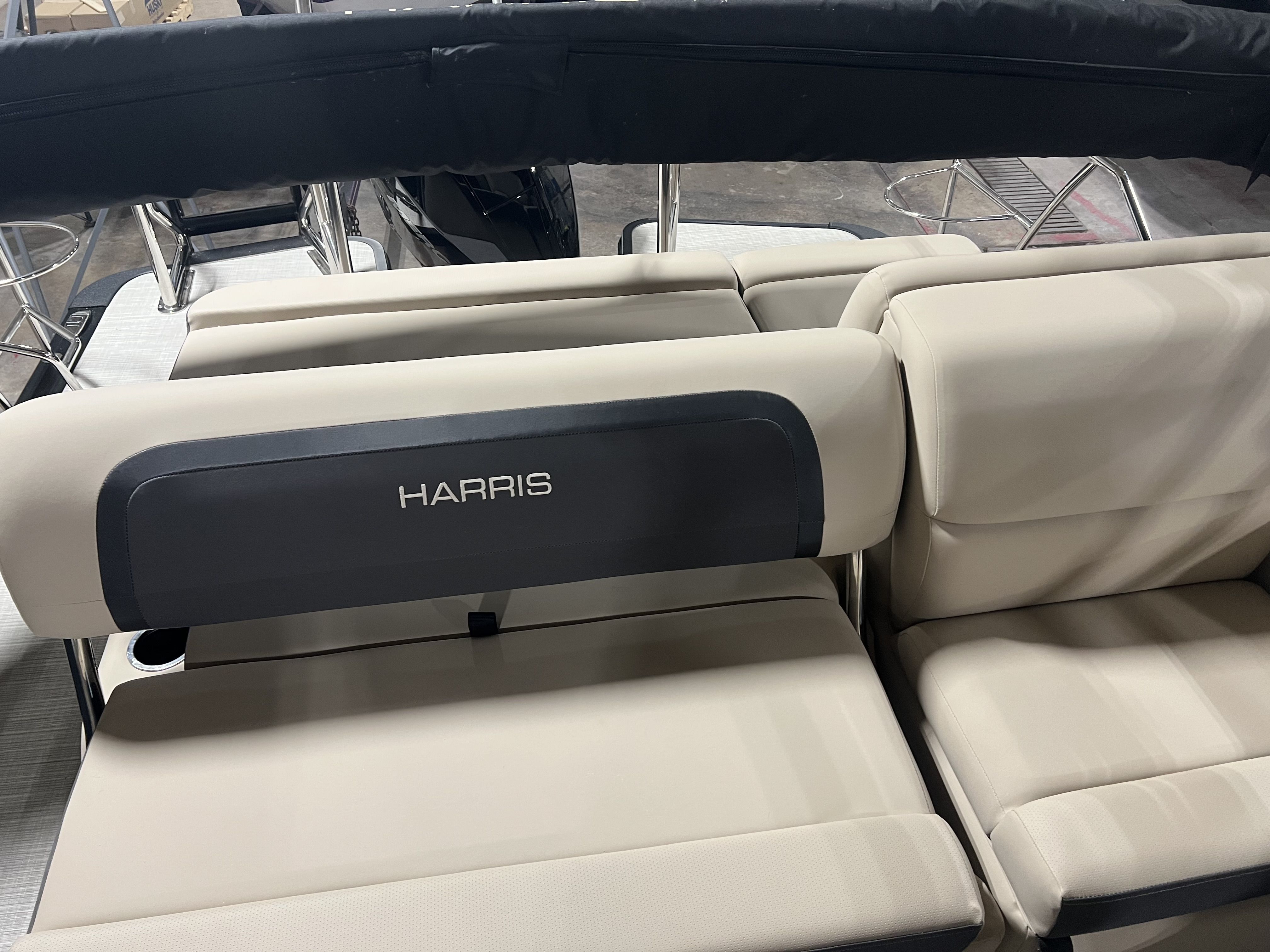 2025 Harris
                                                             230 Cruiser Image Thumbnail #10