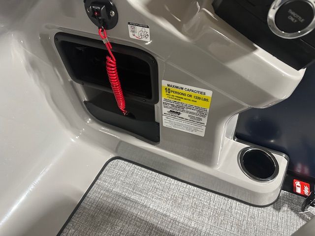 2025 Harris 230 Cruiser Image Thumbnail #5