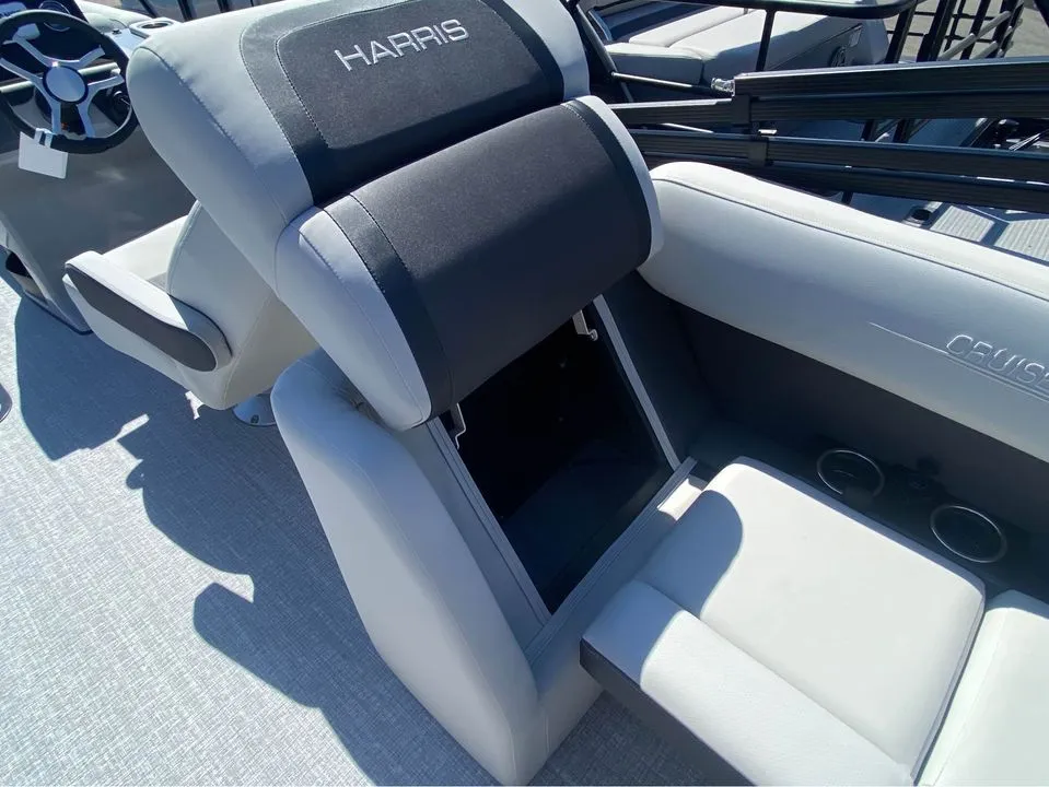 2024 Harris Cruiser 230 Image Thumbnail #12