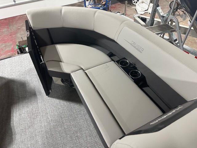 2025 Harris 210 Cruiser Image Thumbnail #6