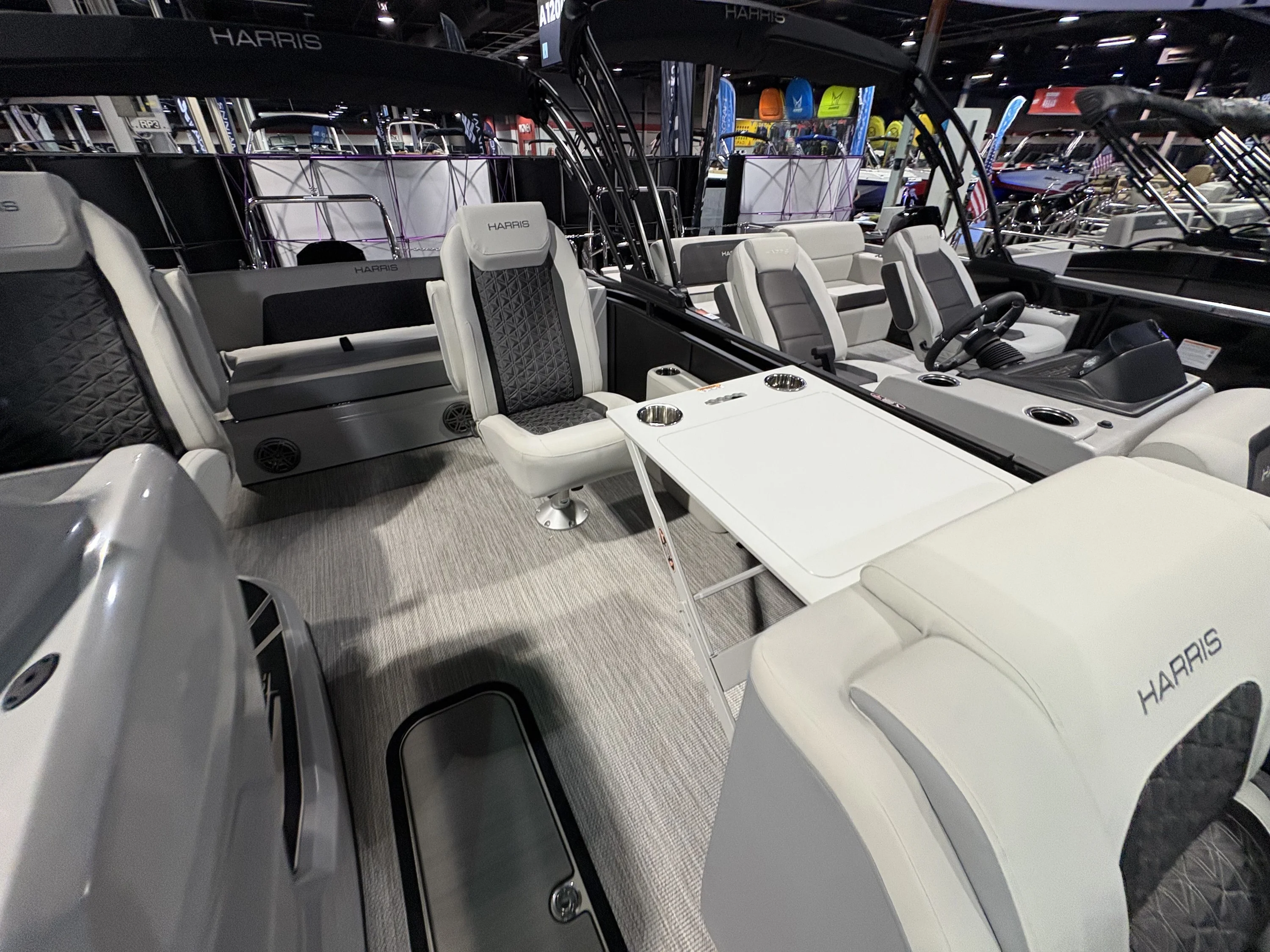 2025 Harris 230 Solstice Image Thumbnail #4
