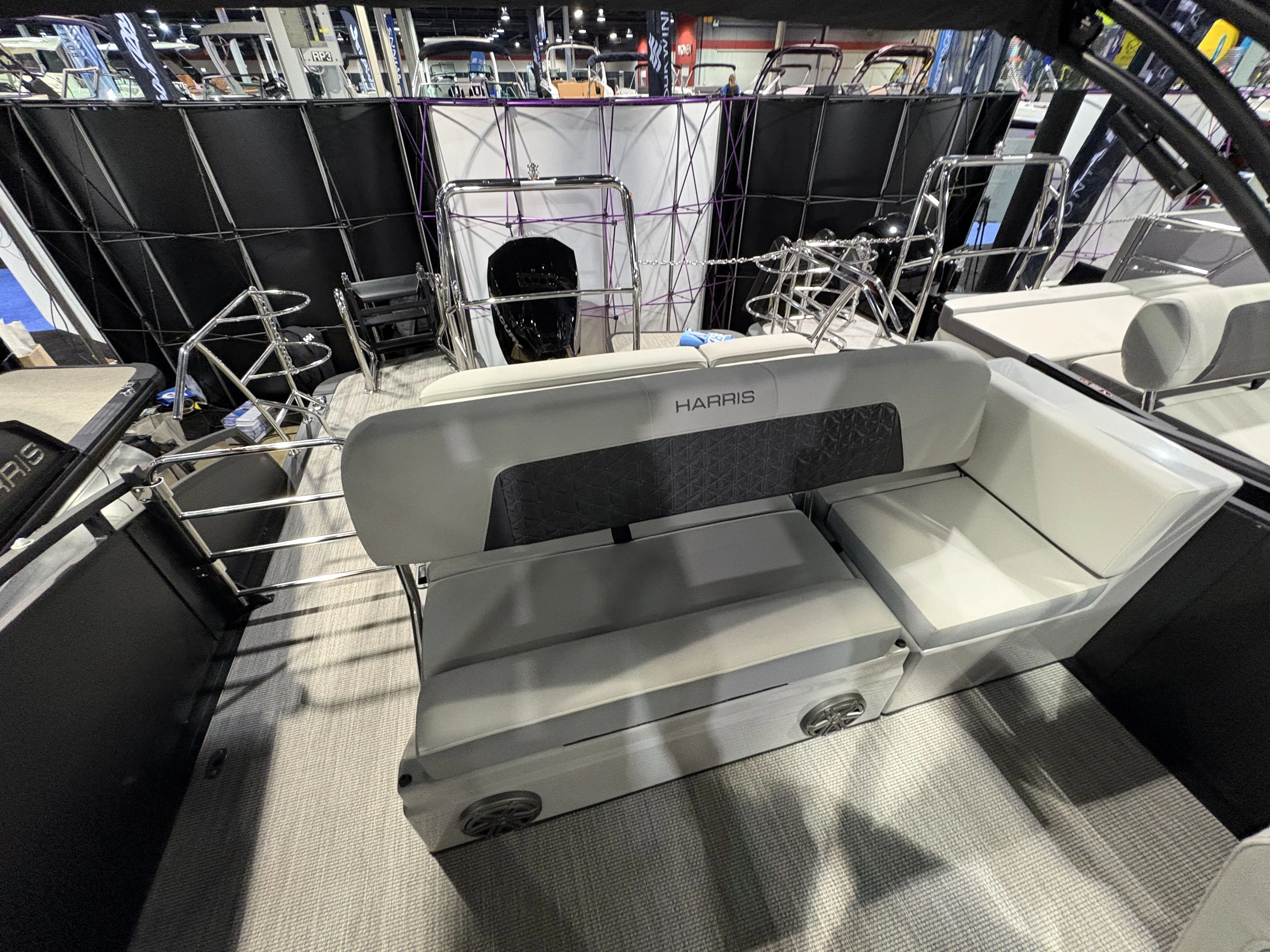 2025 Harris 230 Solstice Image Thumbnail #7
