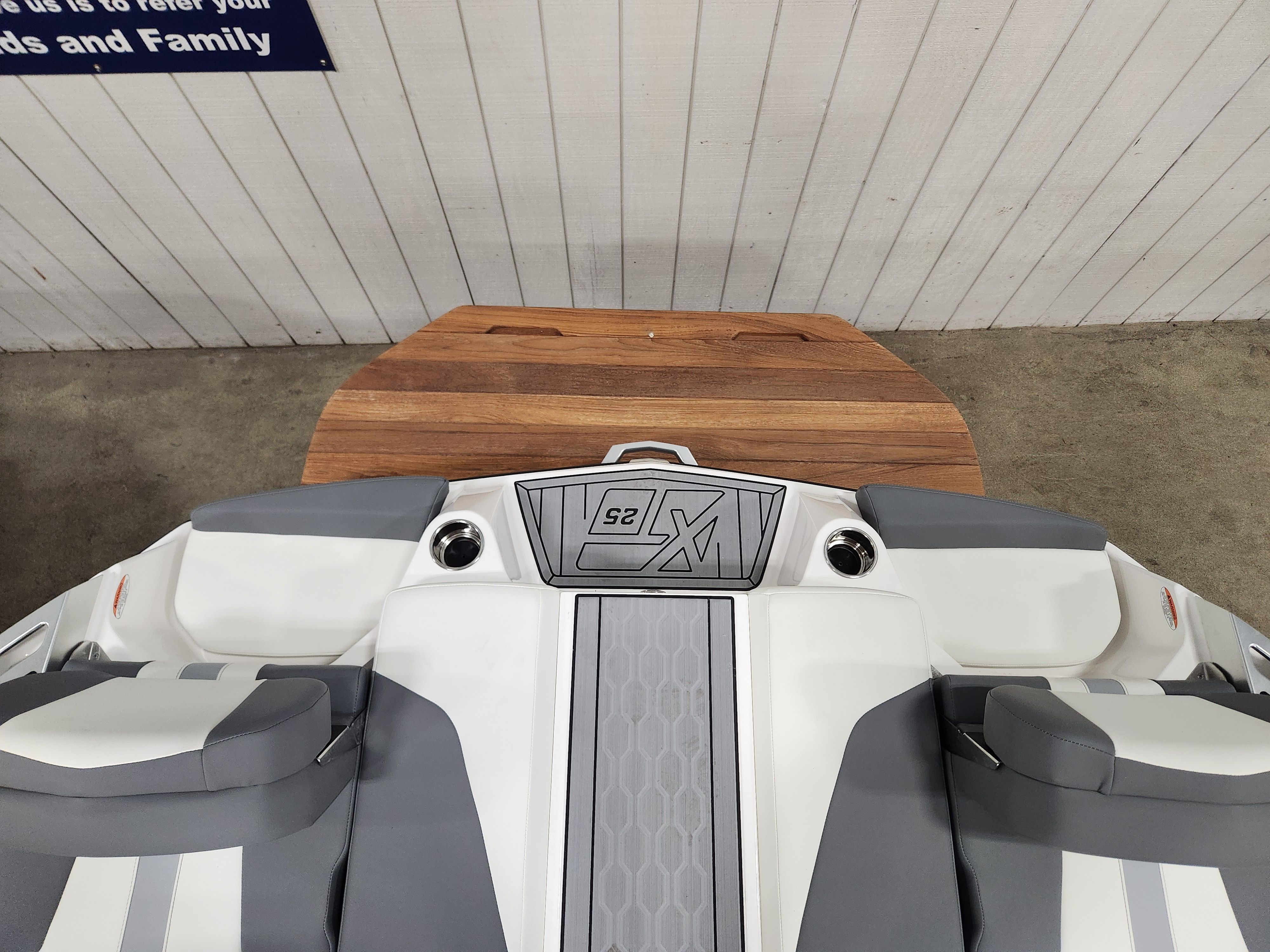 2024 Mastercraft XT25 Image Thumbnail #9