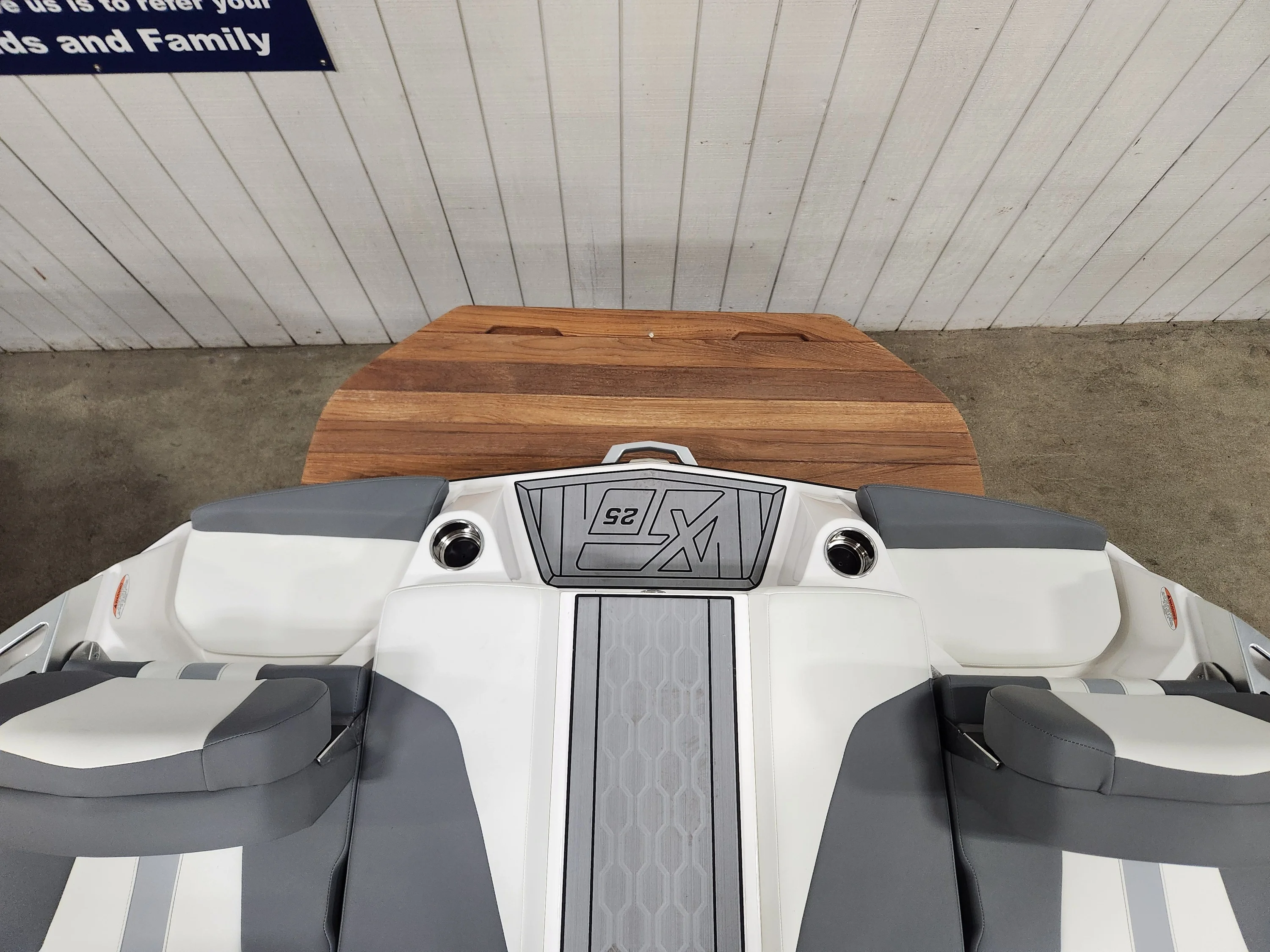 2024 Mastercraft XT25 Image Thumbnail #9